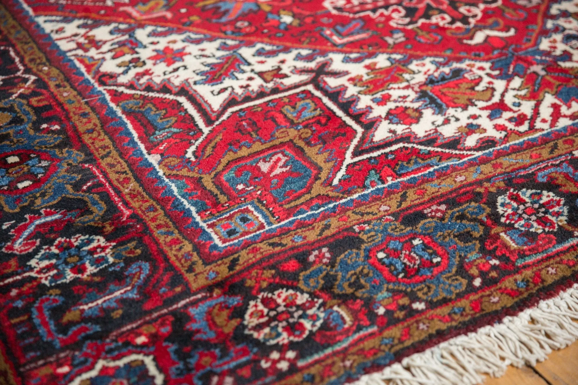 7x9.5 Vintage Mehrivan Carpet - Image 4