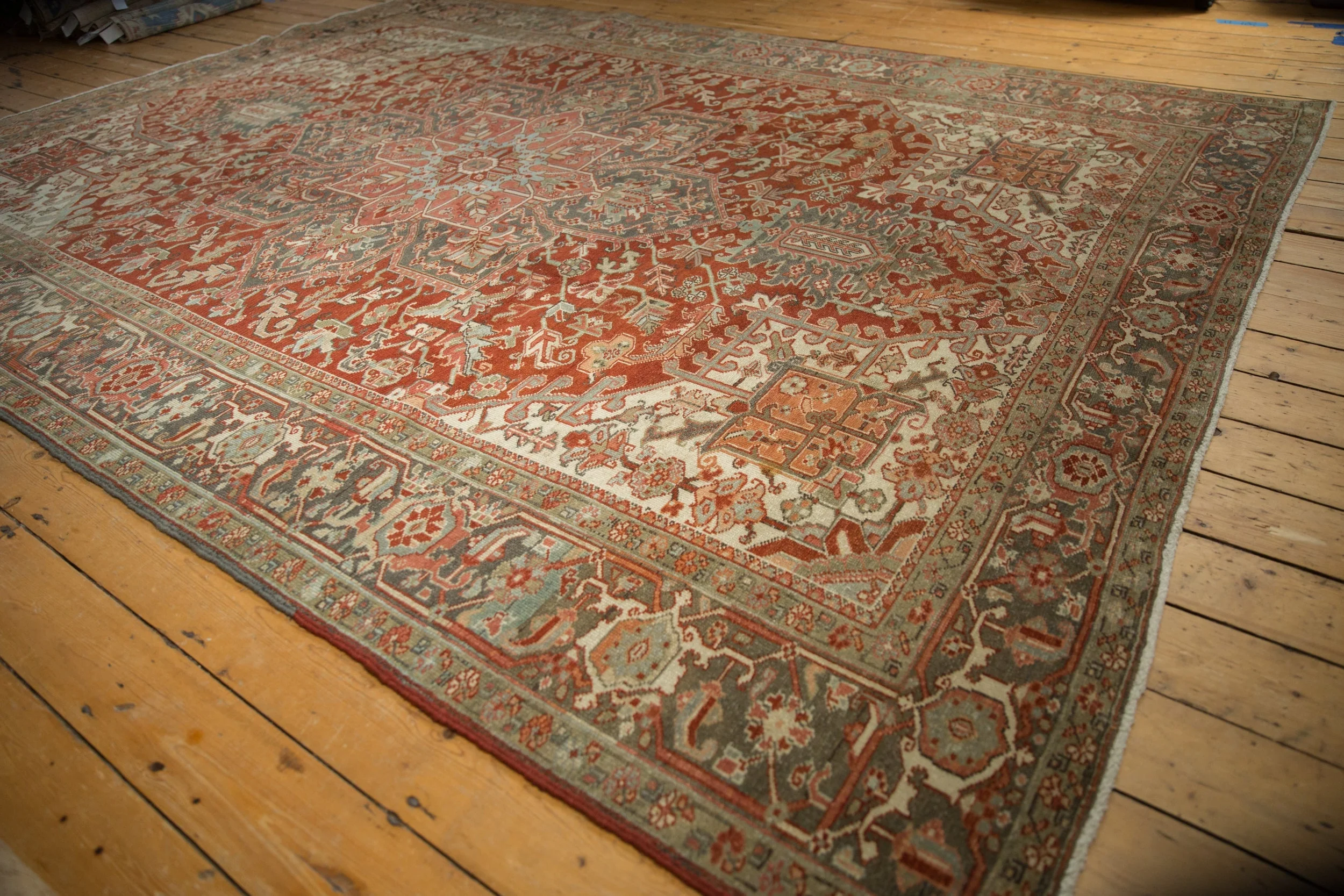 8.5x11.5 Vintage Distressed Heriz Carpet - Image 4