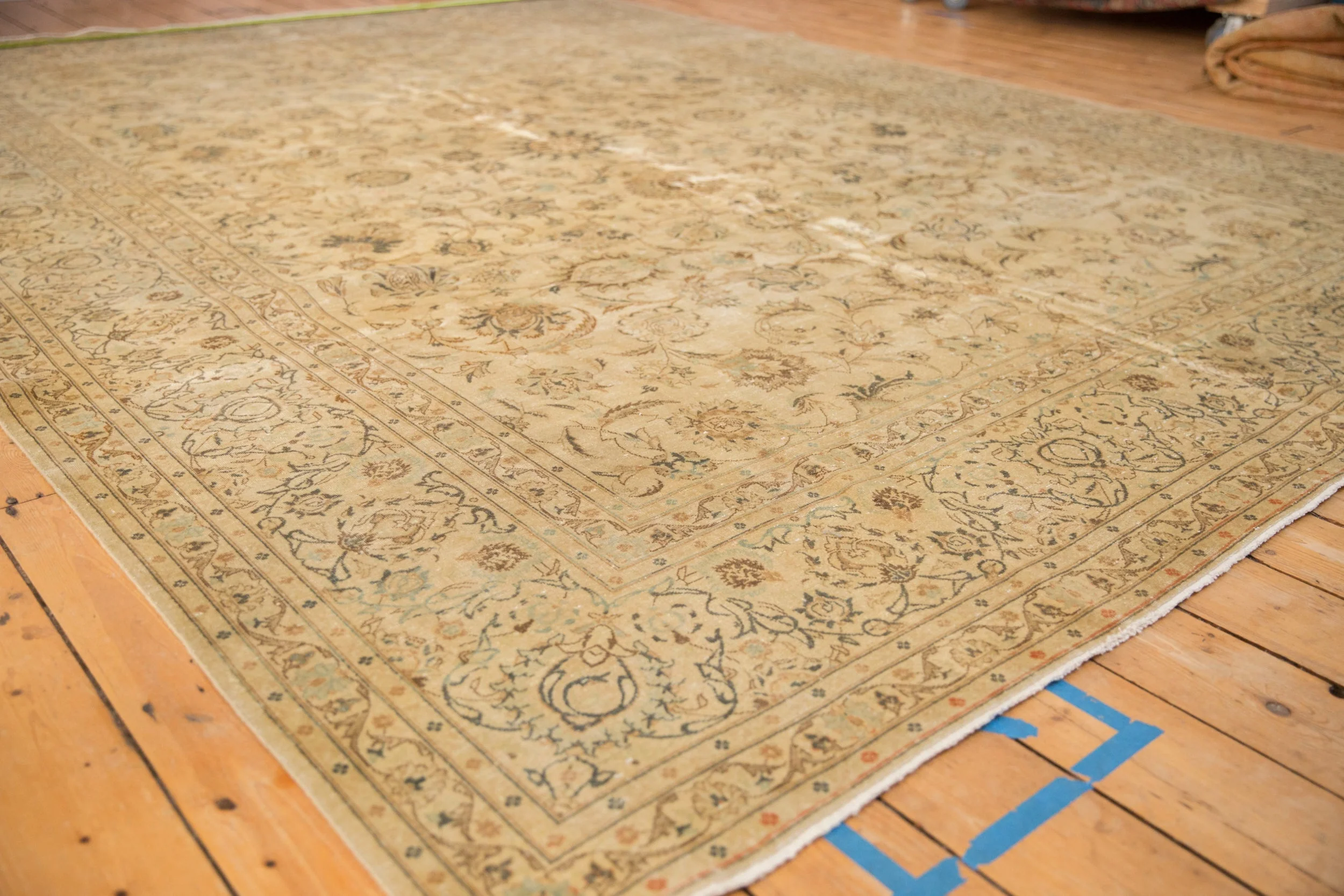 8.5x11.5 Vintage Distressed Kashan Carpet - Image 4