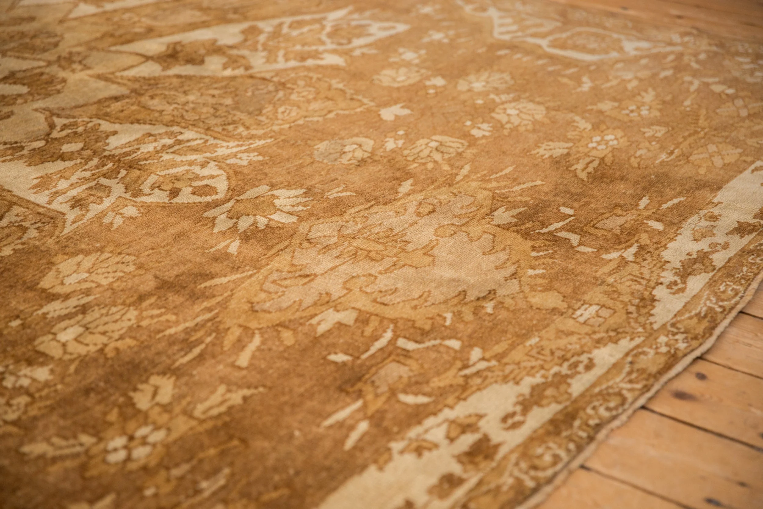 8.5x11 Vintage Distressed Kars Carpet - Image 4