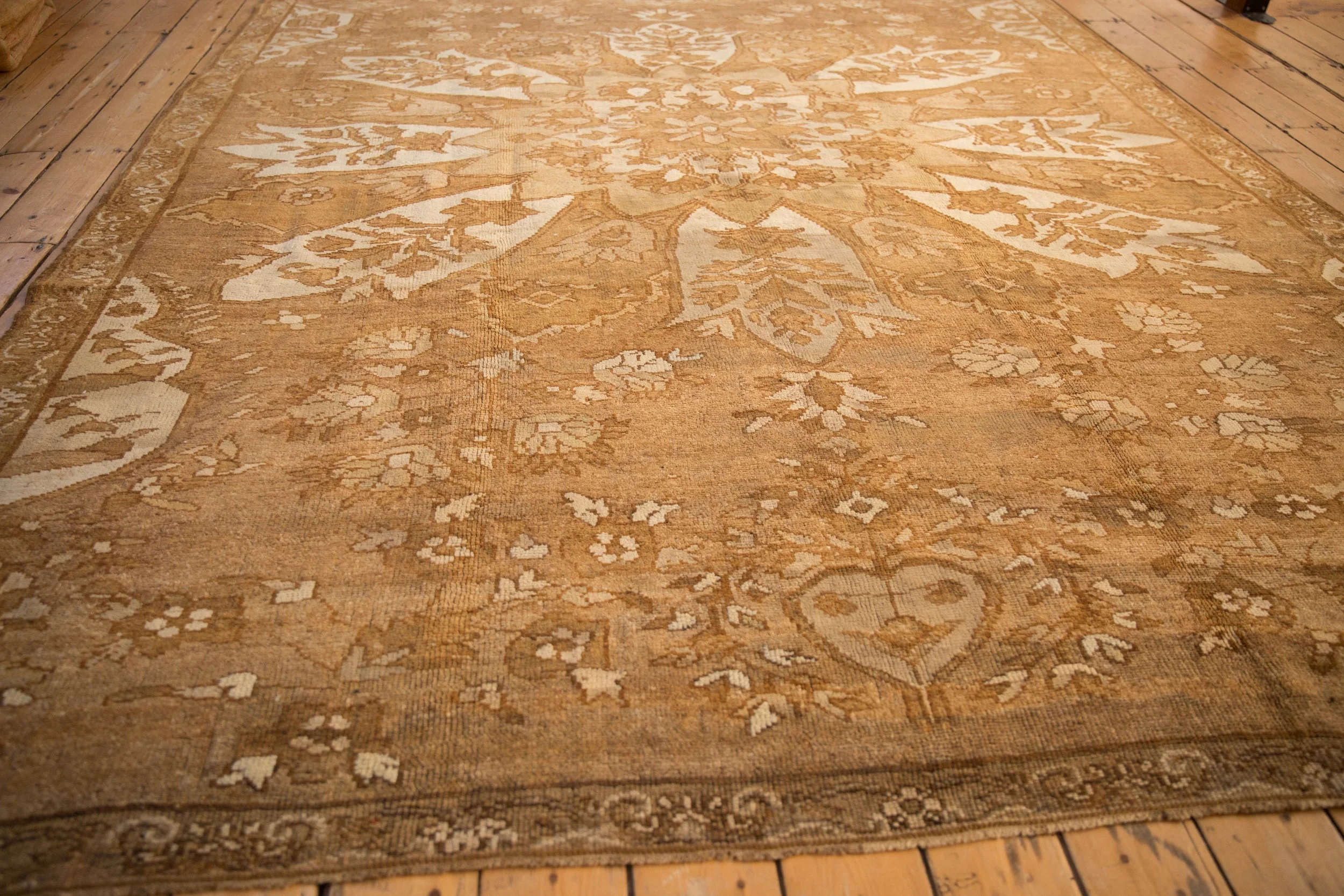 8.5x11 Vintage Distressed Kars Carpet - Image 9