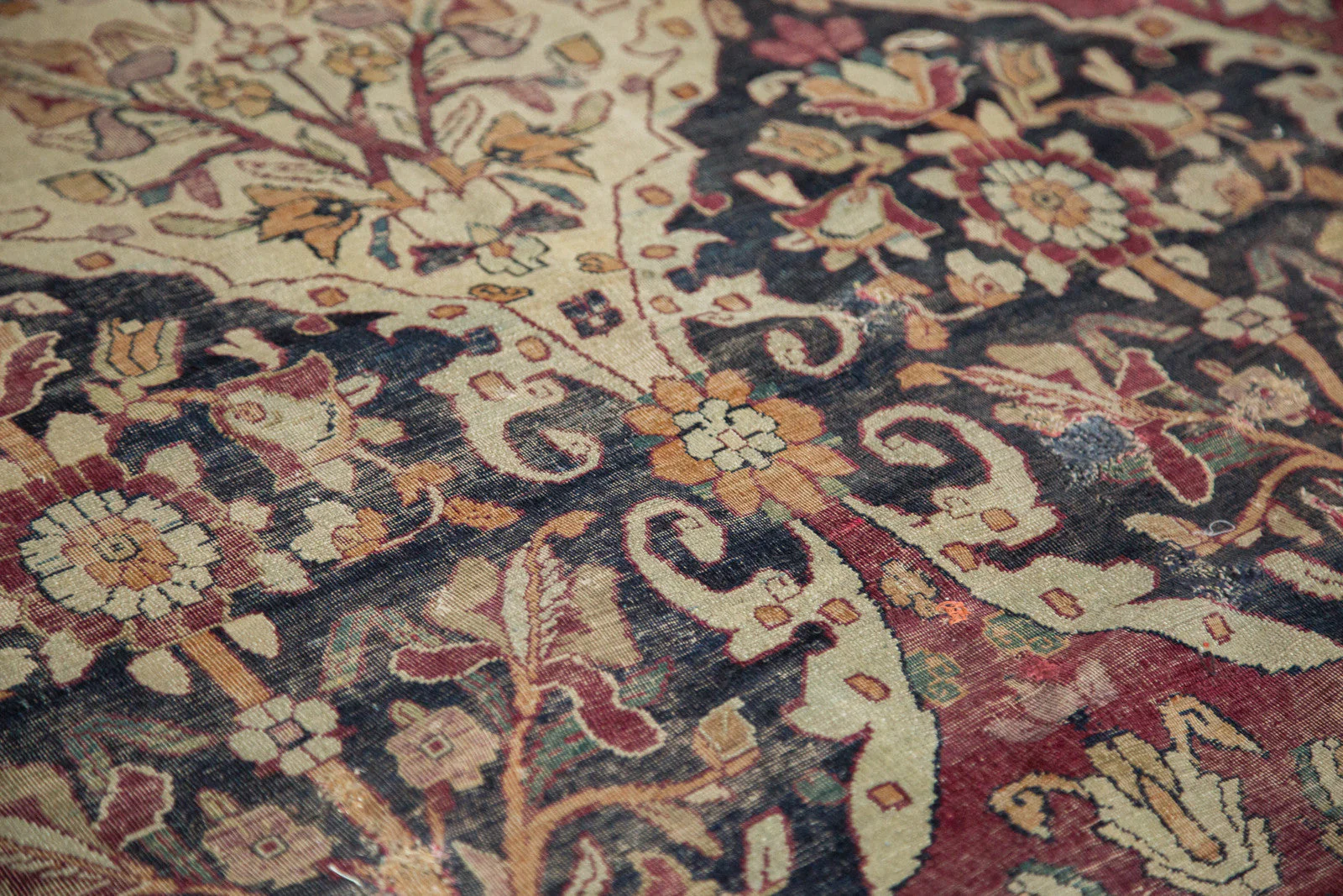 8.5x12 Unusual Antique Lavar Kerman Carpet - Image 6
