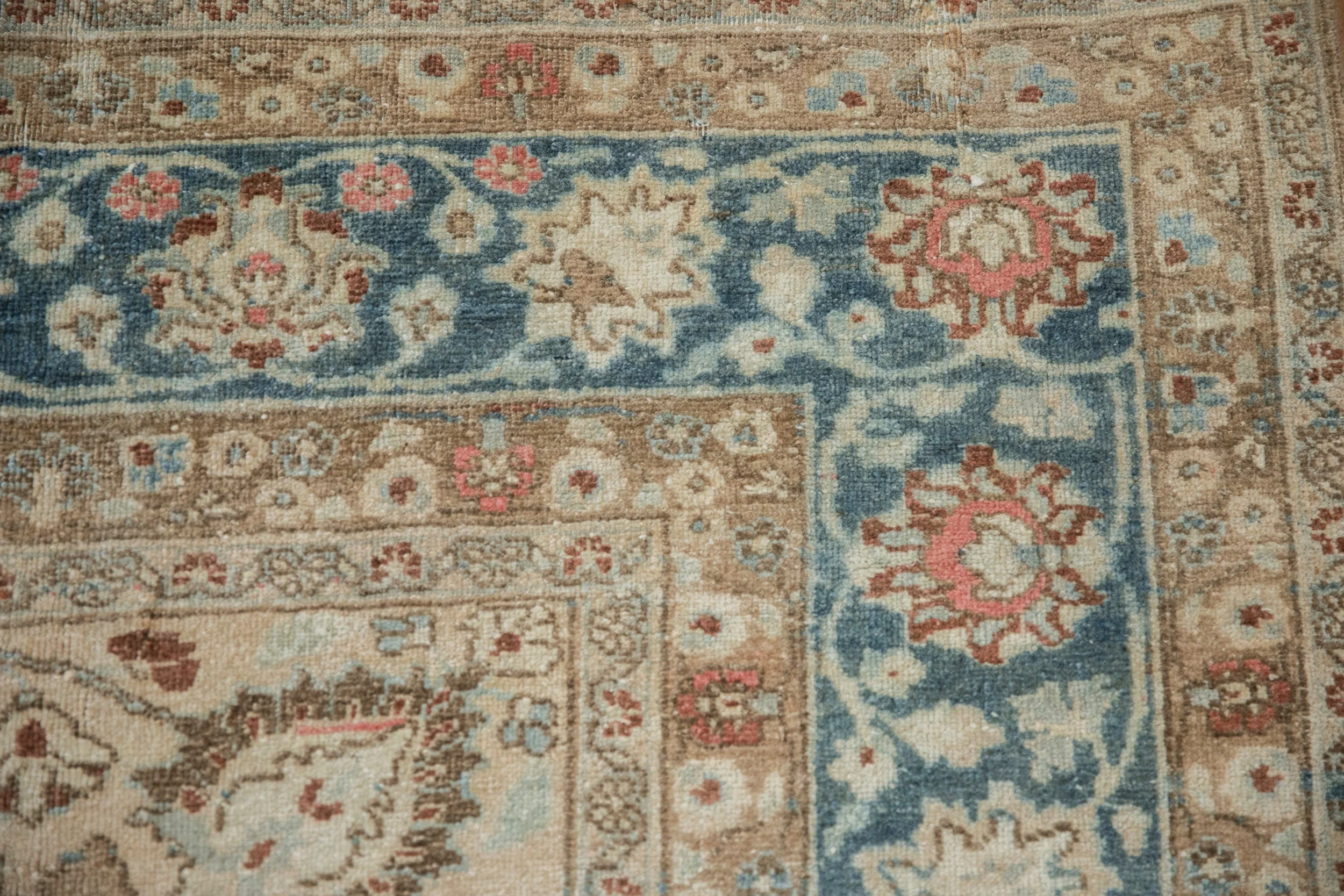 8.5x12 Vintage Distressed Meshed Carpet - Image 3