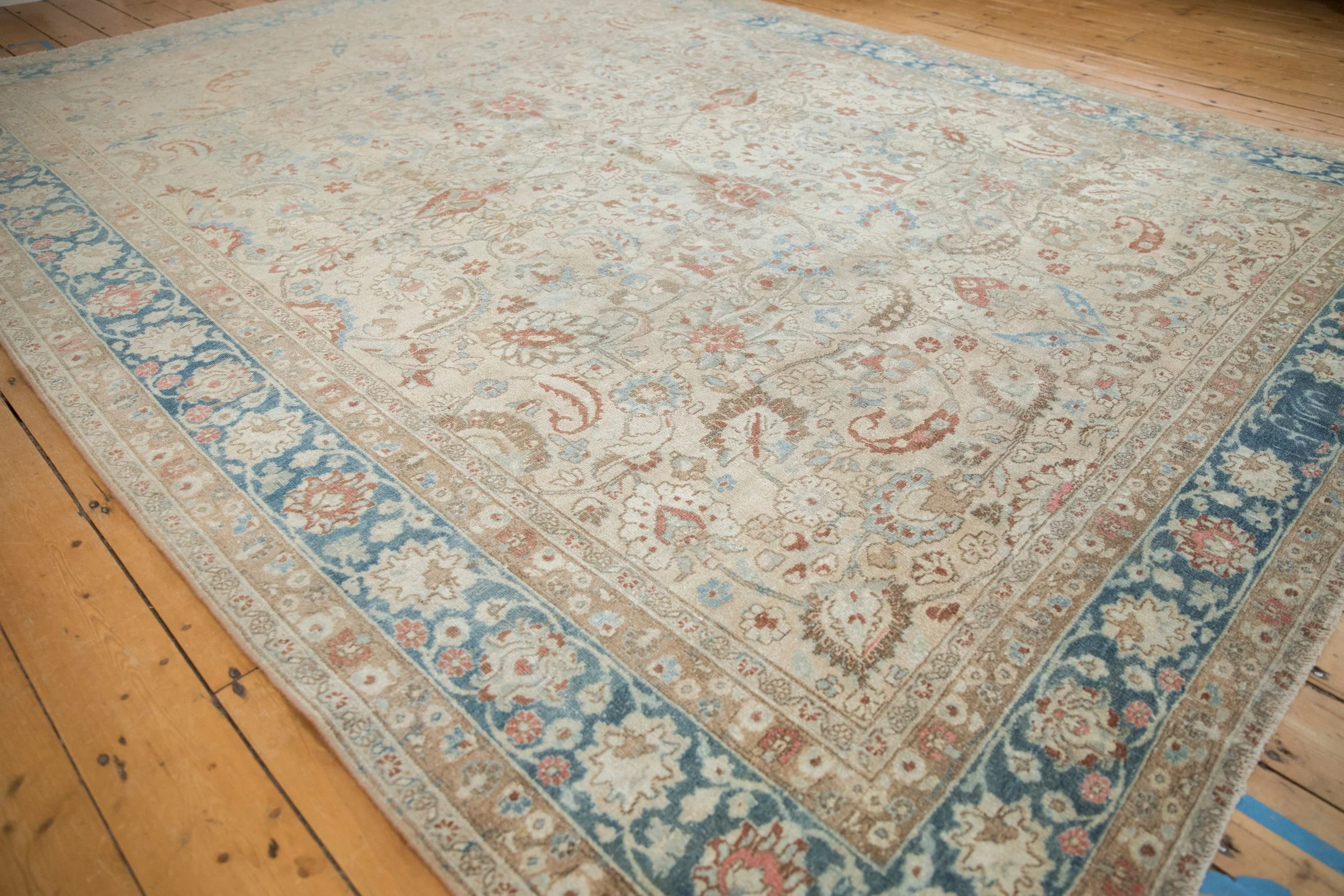 8.5x12 Vintage Distressed Meshed Carpet - Image 4