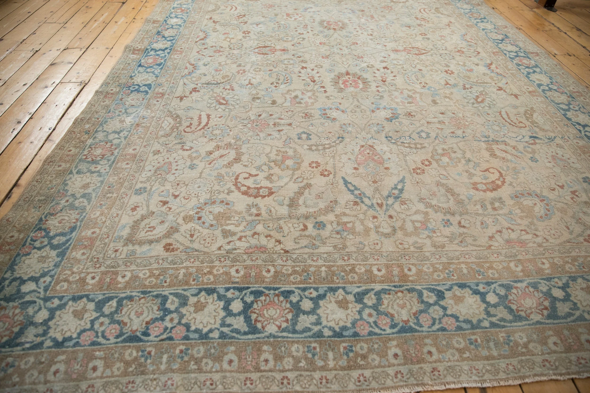 8.5x12 Vintage Distressed Meshed Carpet - Image 9