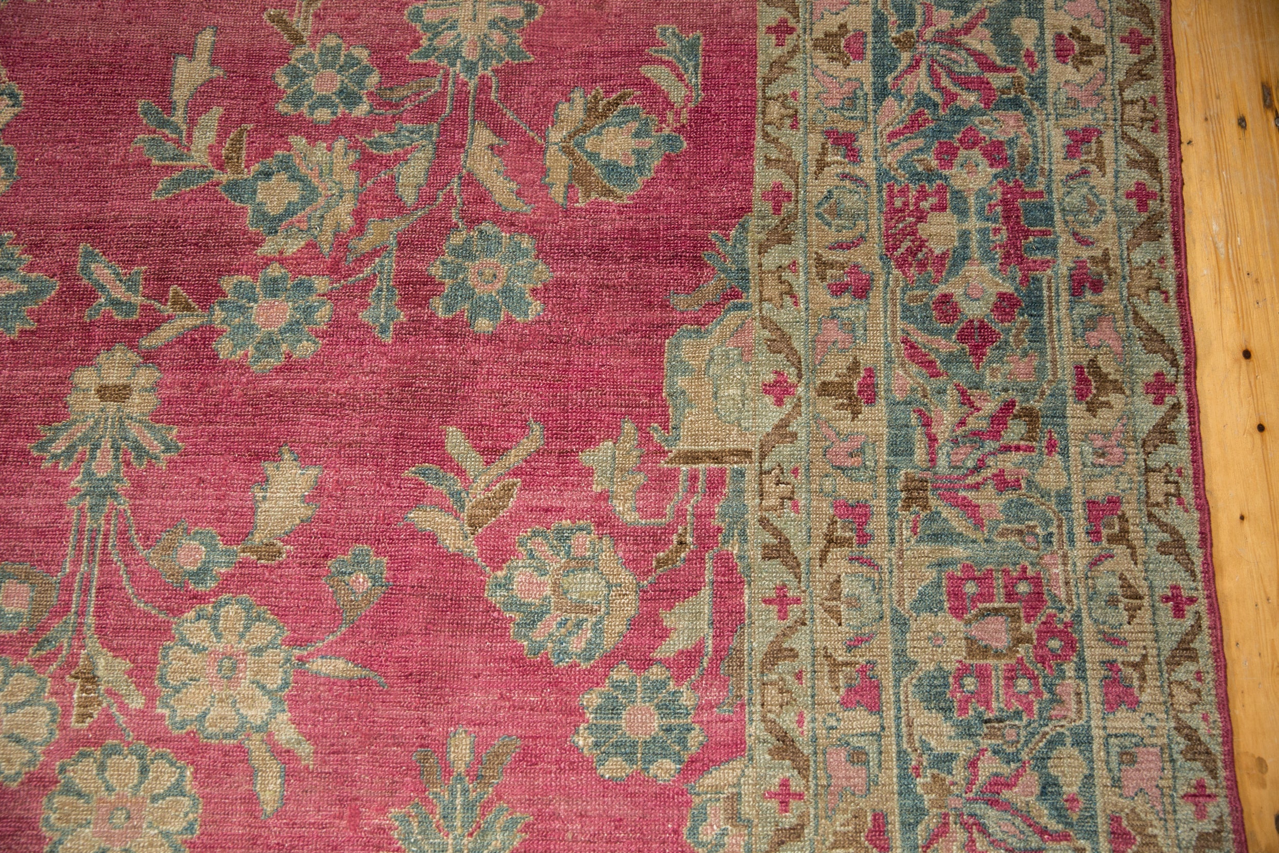 8.5x16 Antique Distressed Lilihan Carpet - Image 3