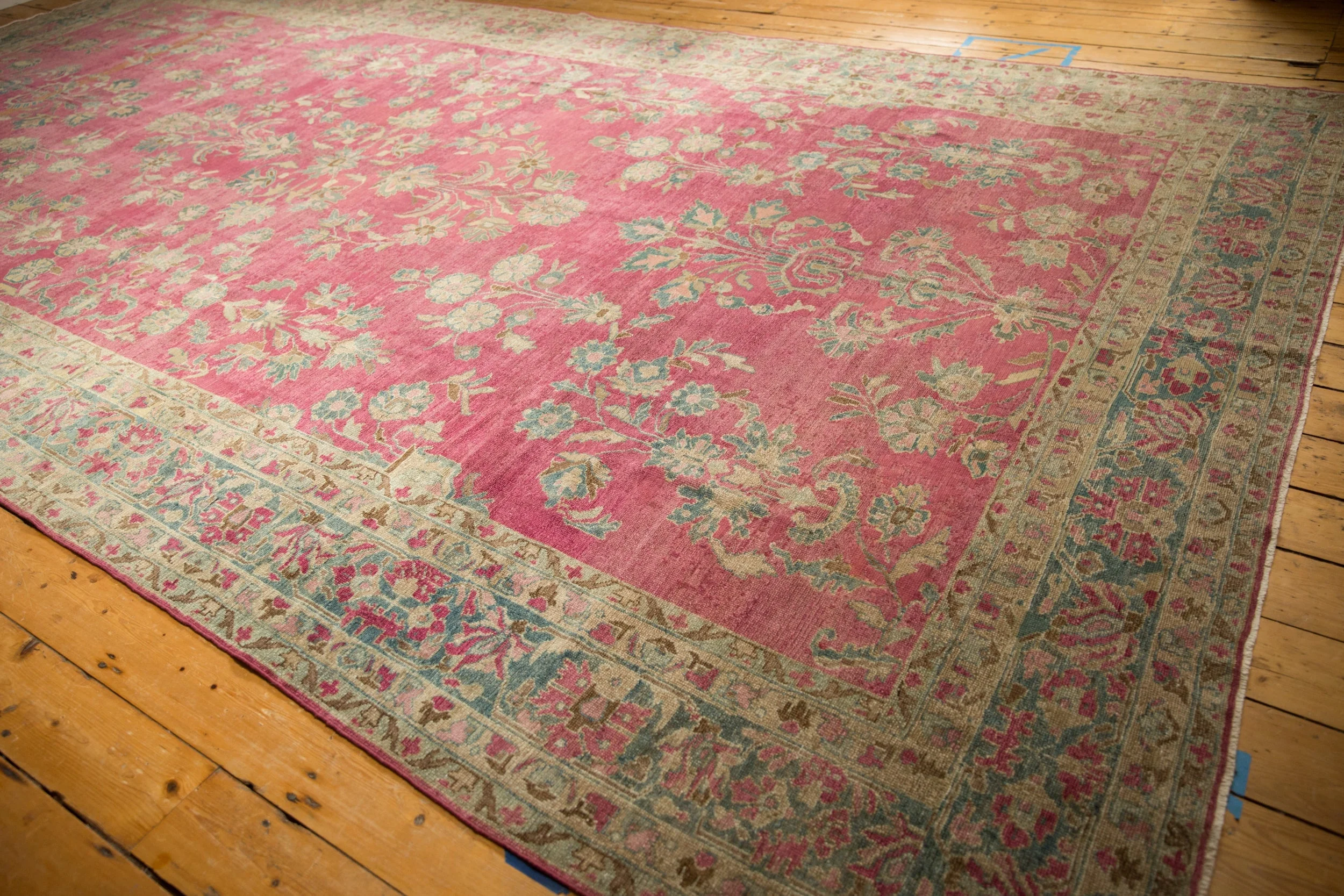 8.5x16 Antique Distressed Lilihan Carpet - Image 5