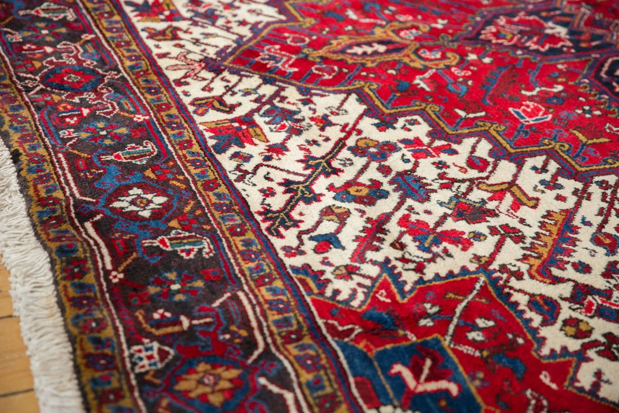 8.5x9.5 Vintage Mehrivan Square Carpet - Image 4