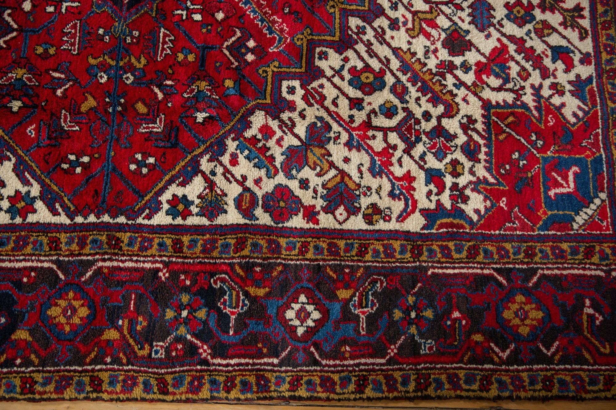 8.5x9.5 Vintage Mehrivan Square Carpet - Image 5