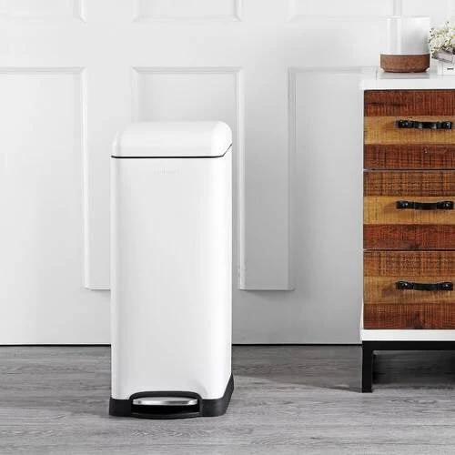 8-Gallon Retro Stainless Steel Step-On Trash Can in White Finish - Image 3