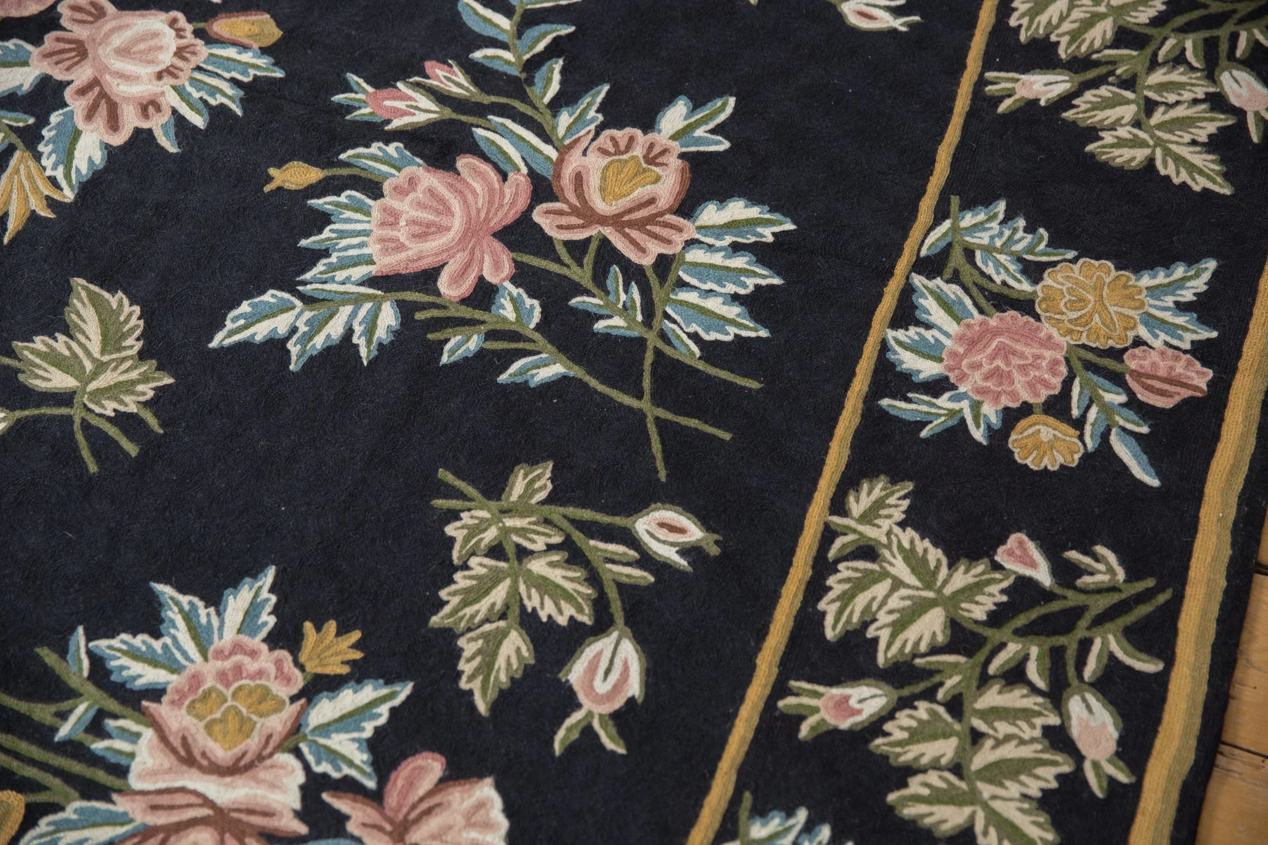 8x10.5 Vintage Chainstitch Carpet - Image 5