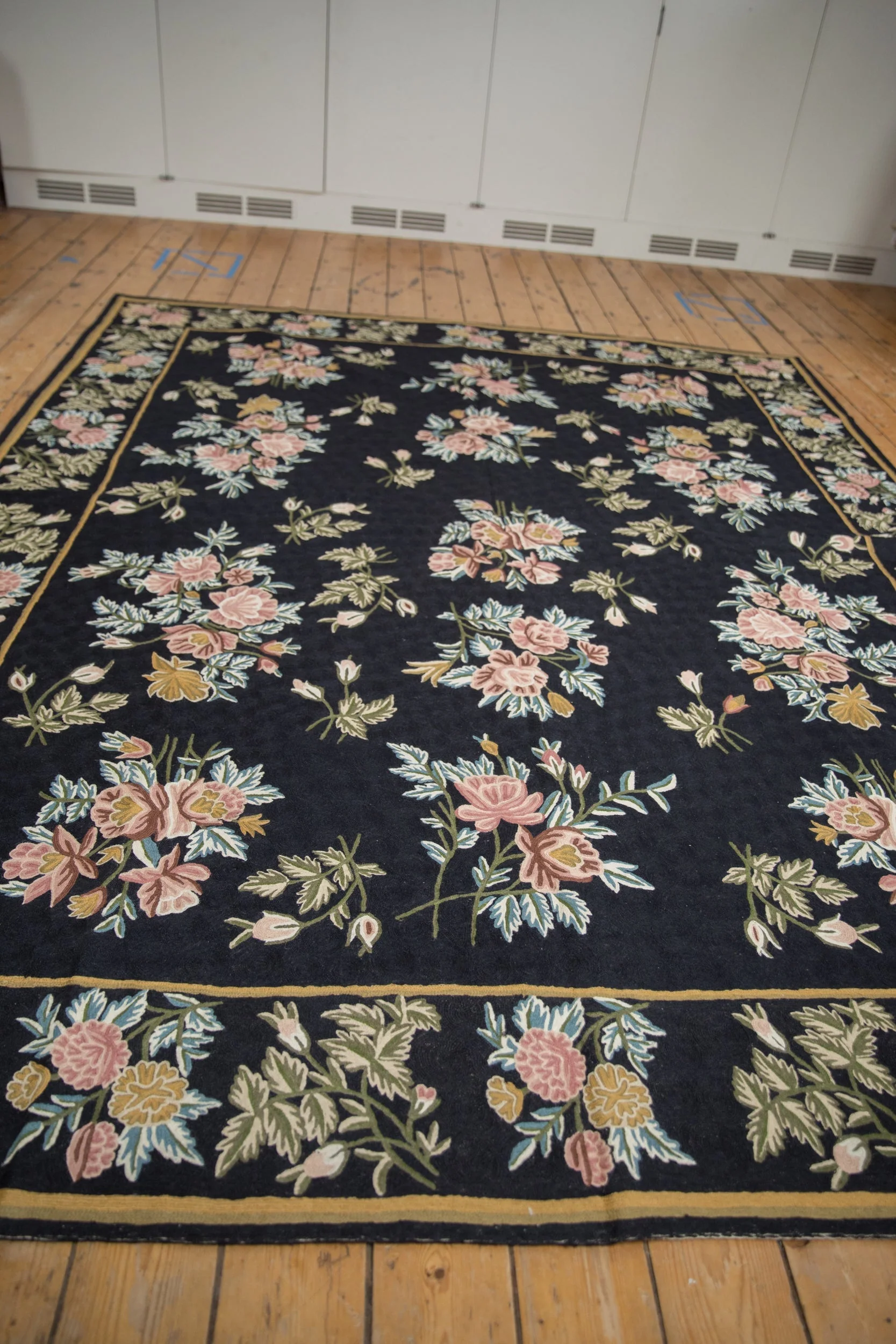8x10.5 Vintage Chainstitch Carpet - Image 7
