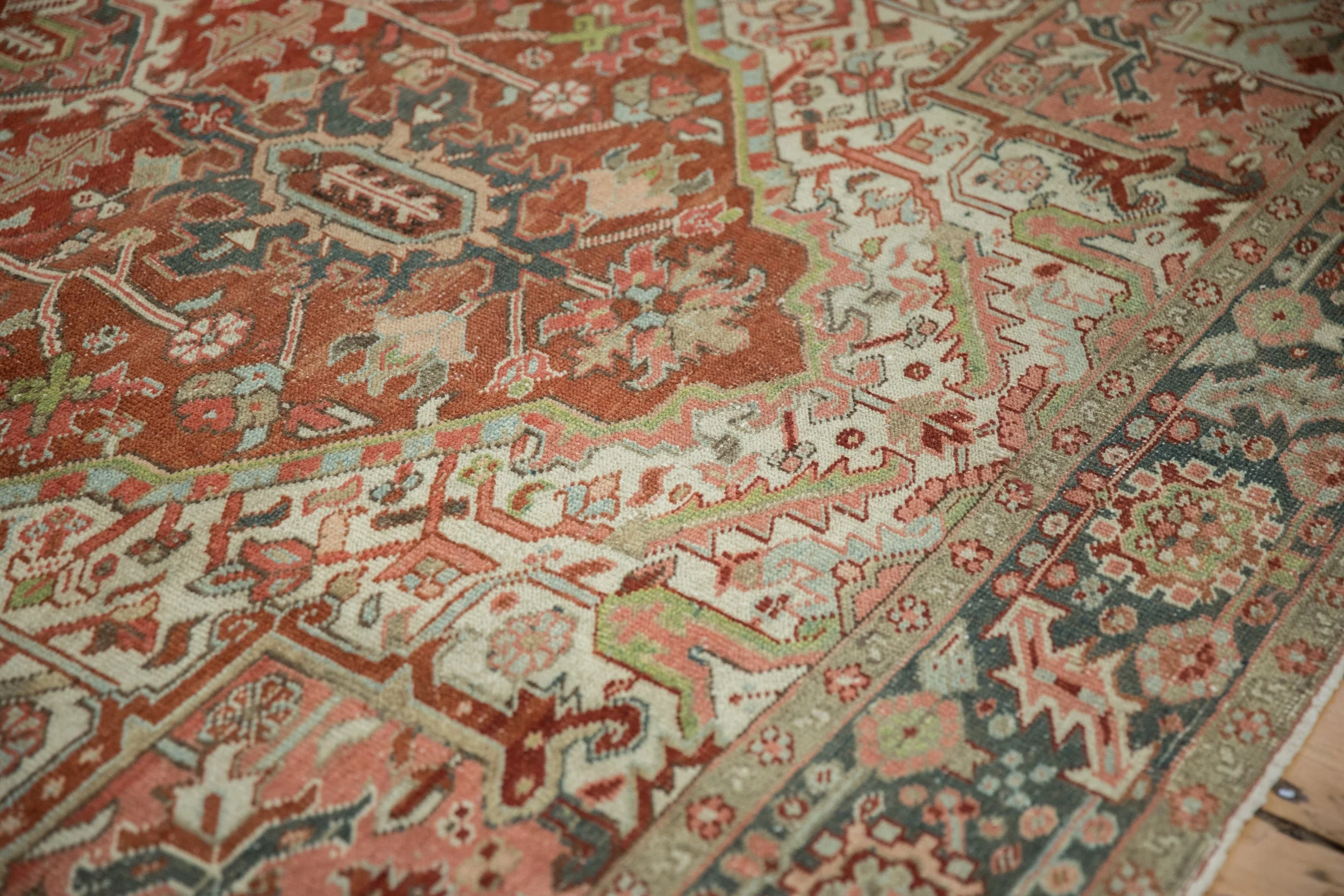 8x10.5 Vintage Distressed Heriz Carpet - Image 5