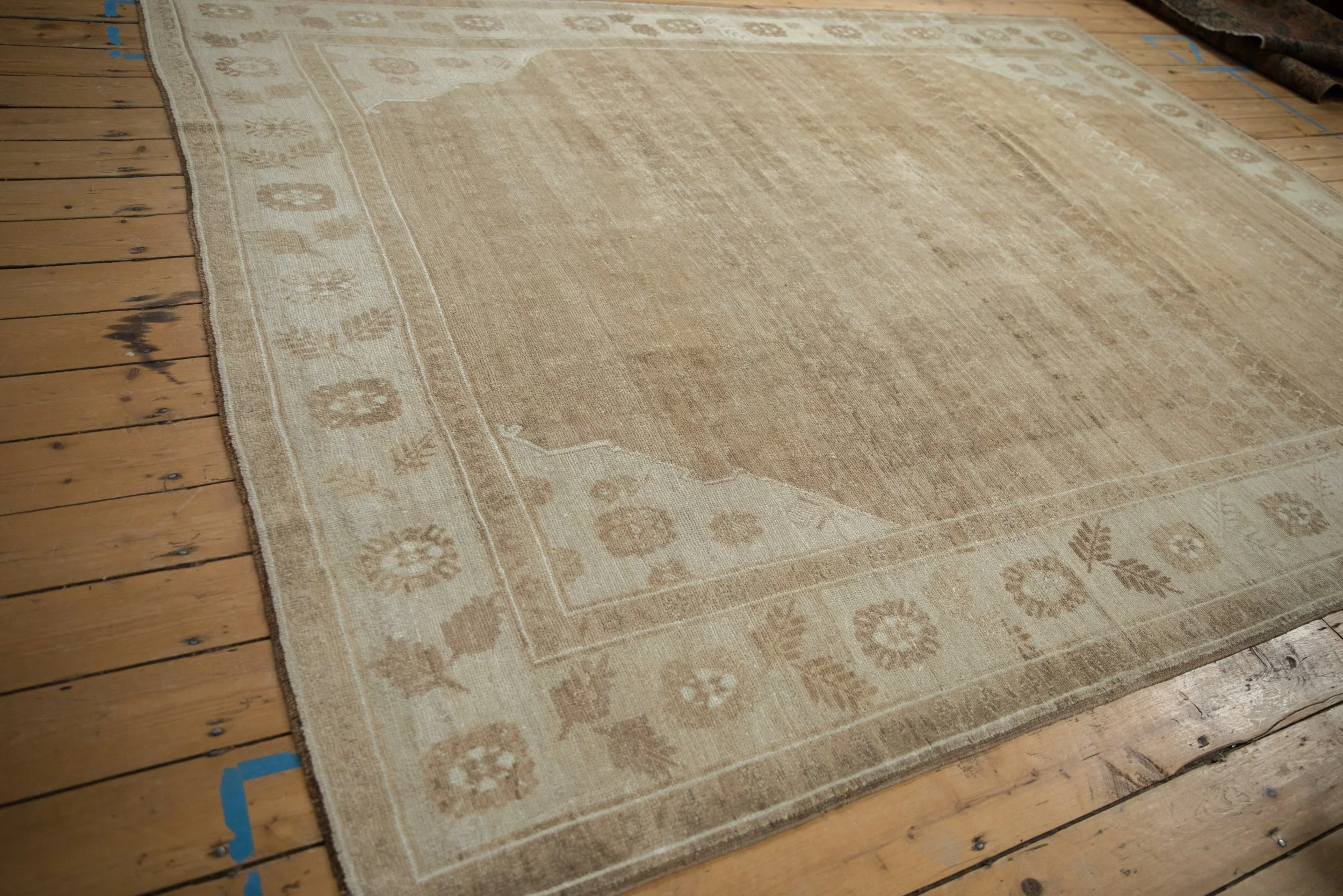 8x10.5 Vintage Distressed Kars Carpet - Image 10
