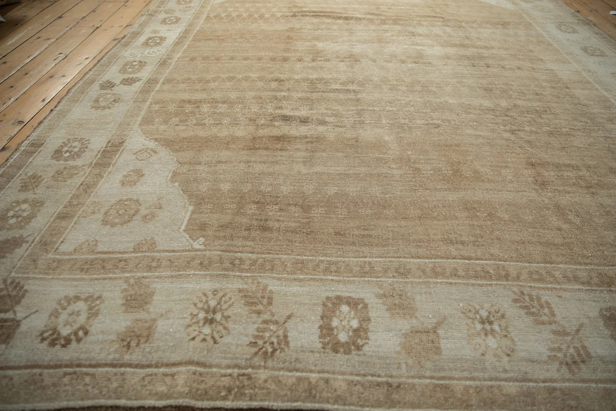 8x10.5 Vintage Distressed Kars Carpet - Image 8