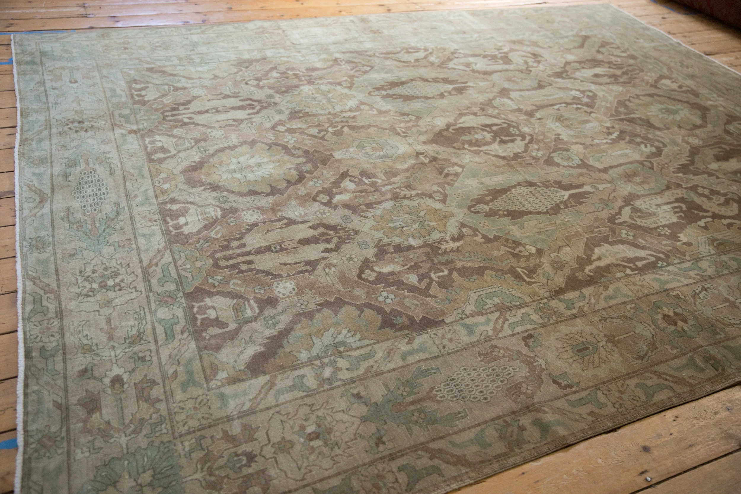 8x10.5 Vintage Distressed Sivas Carpet - Image 10