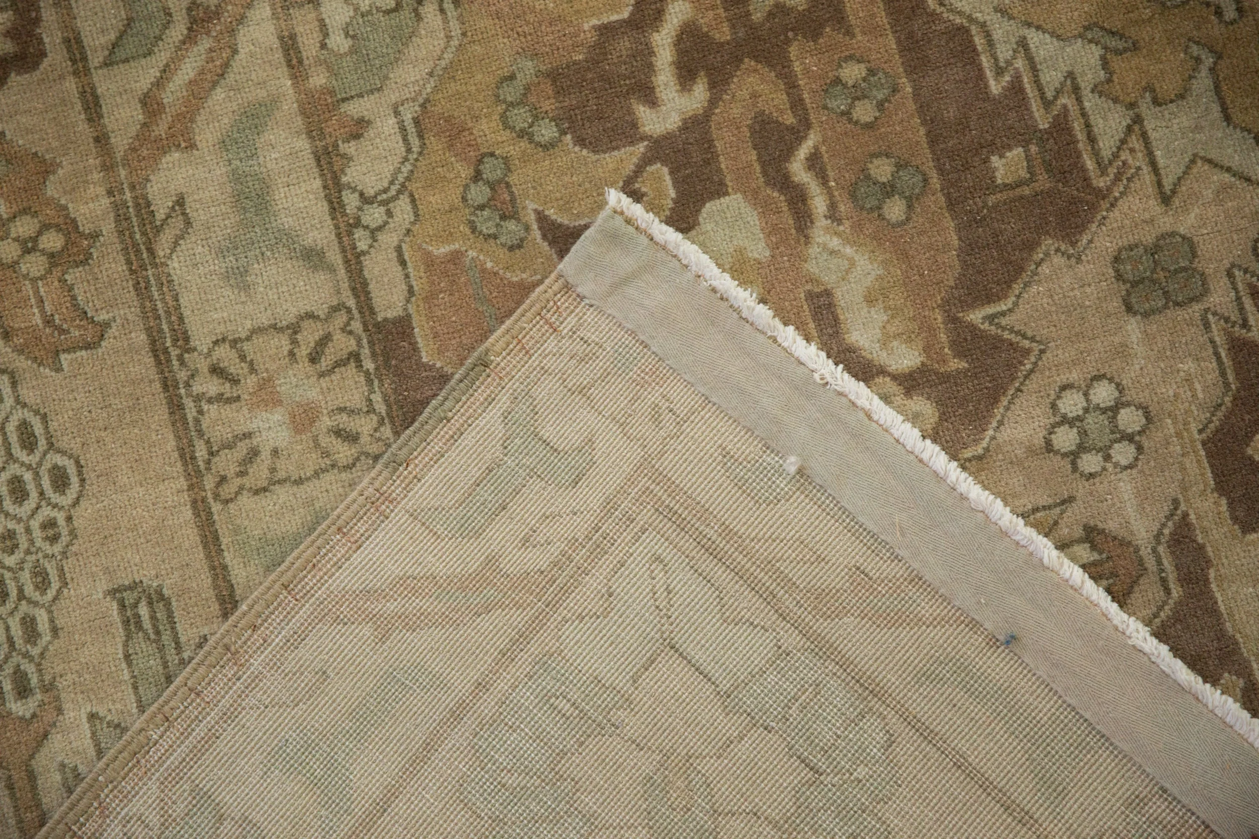 8x10.5 Vintage Distressed Sivas Carpet - Image 13