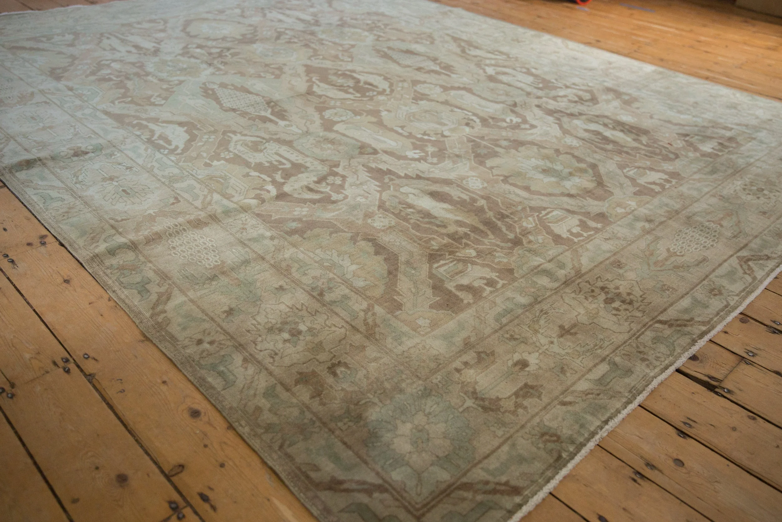 8x10.5 Vintage Distressed Sivas Carpet - Image 3