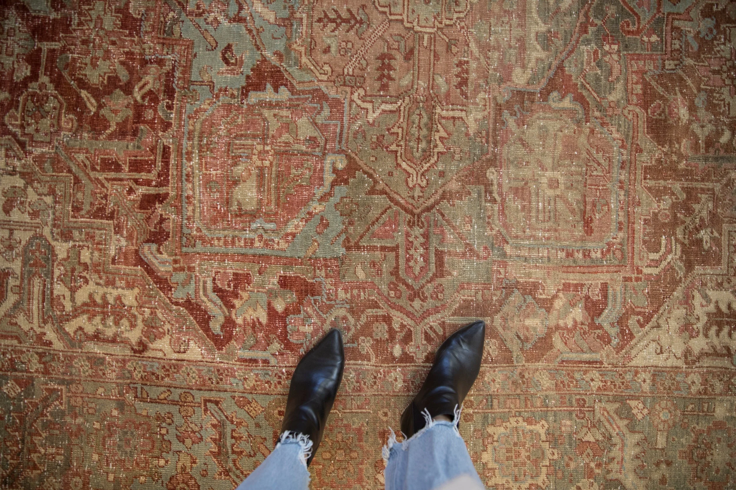 8x11.5 Vintage Distressed Heriz Carpet - Image 2
