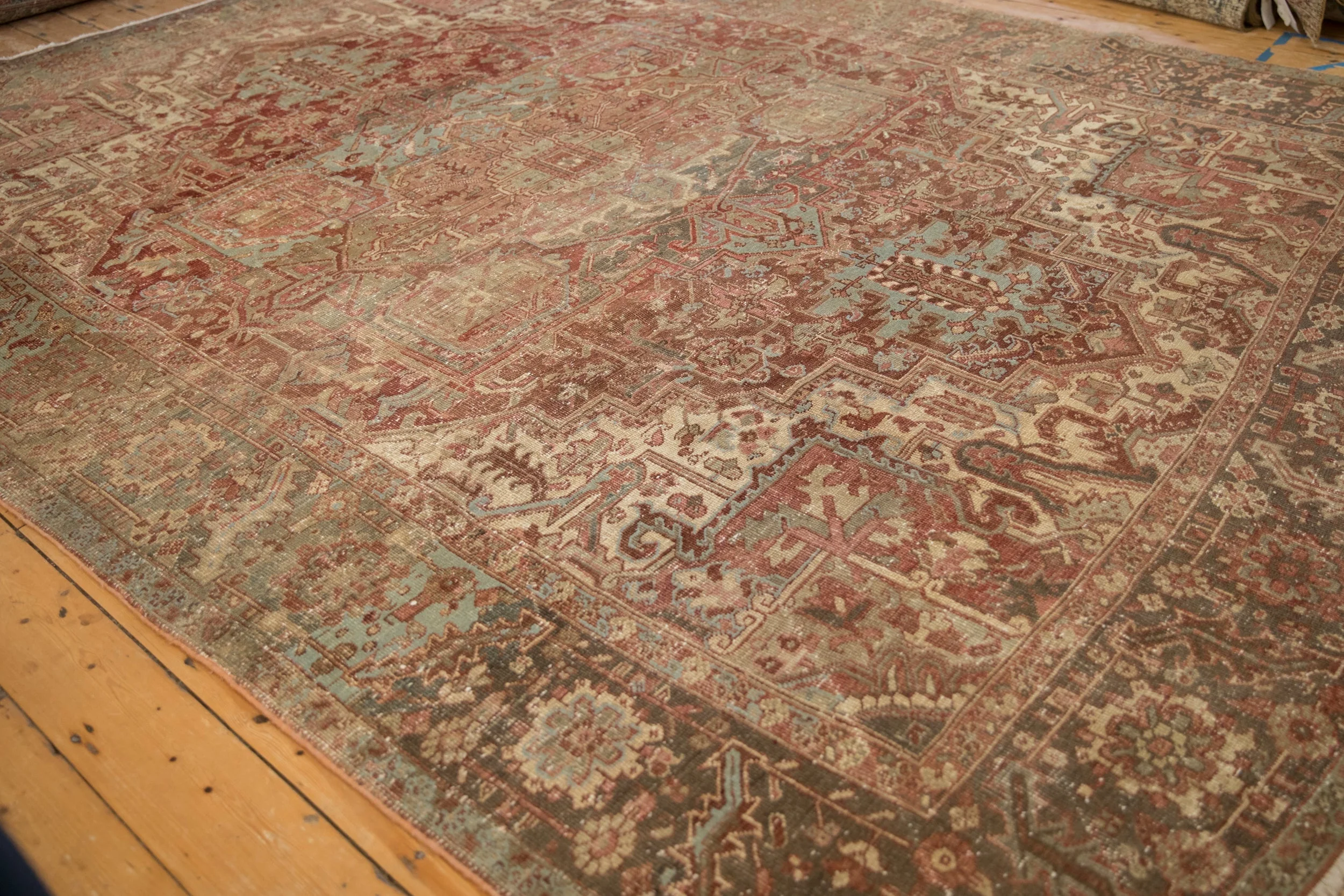 8x11.5 Vintage Distressed Heriz Carpet - Image 5