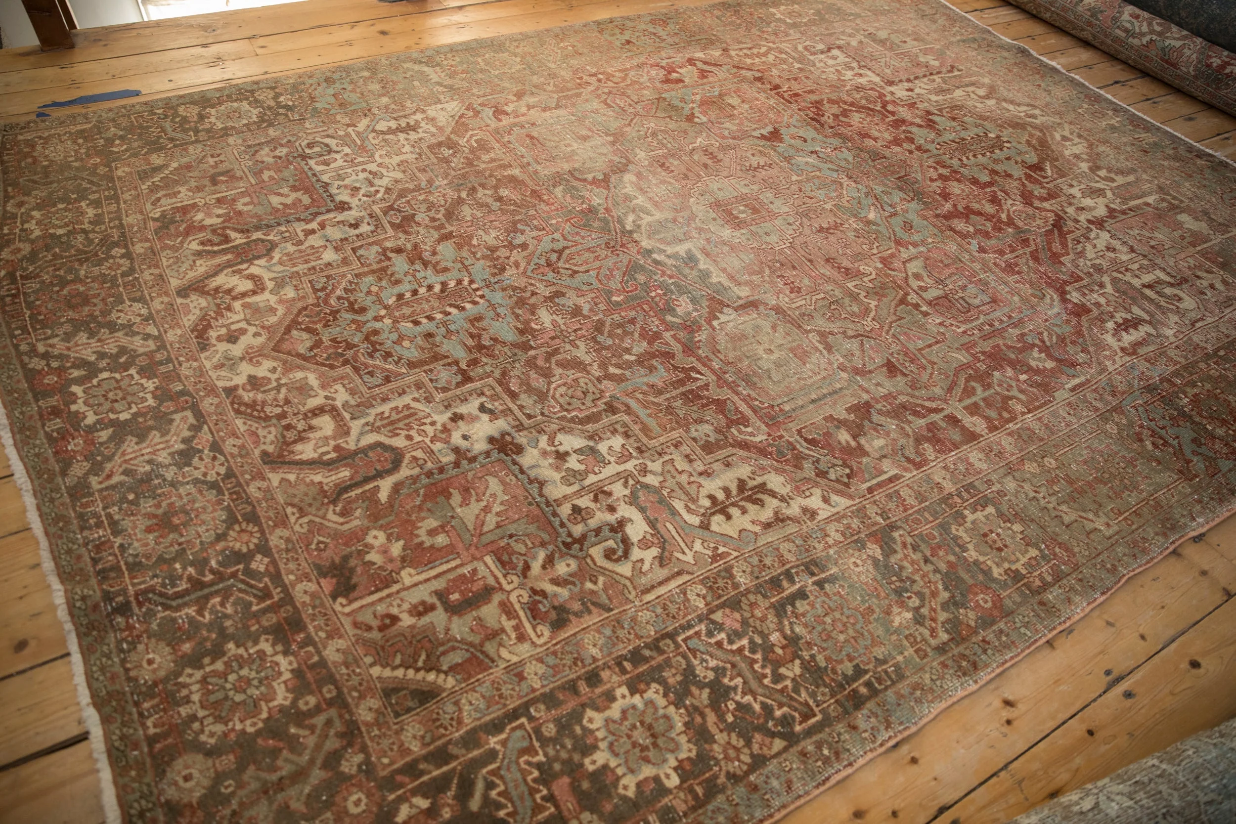8x11.5 Vintage Distressed Heriz Carpet - Image 7
