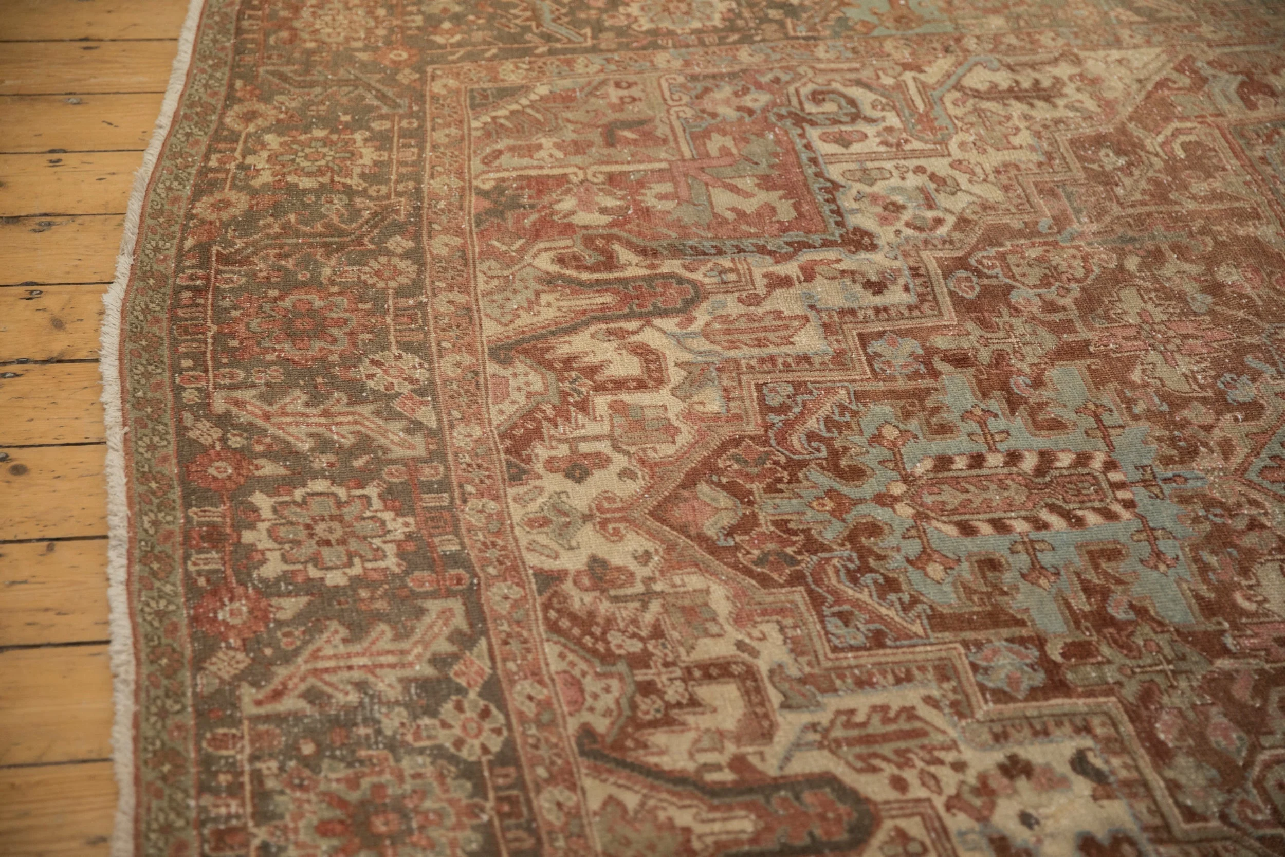 8x11.5 Vintage Distressed Heriz Carpet - Image 8