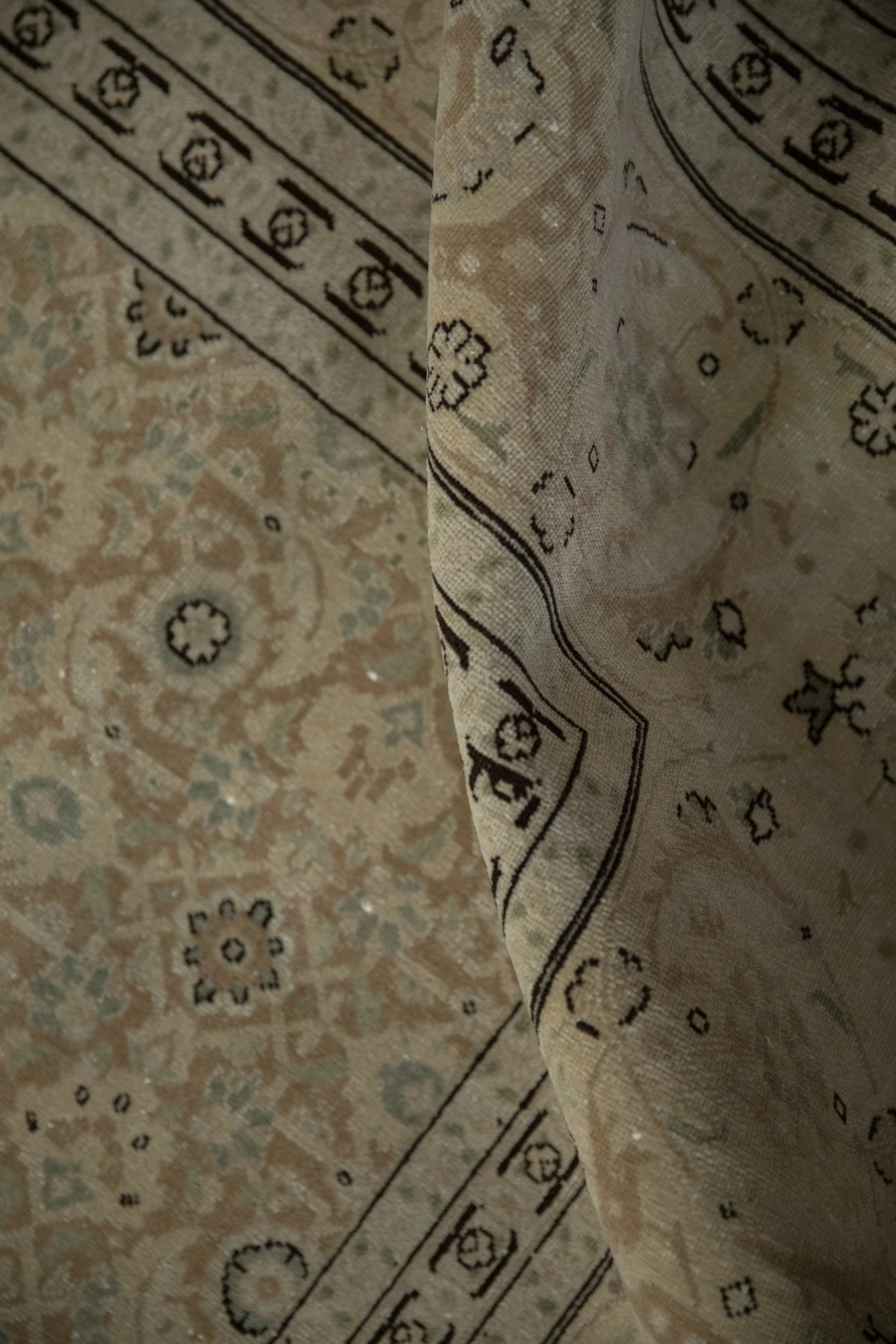 8x11.5 Vintage Distressed Tabriz Carpet - Image 12