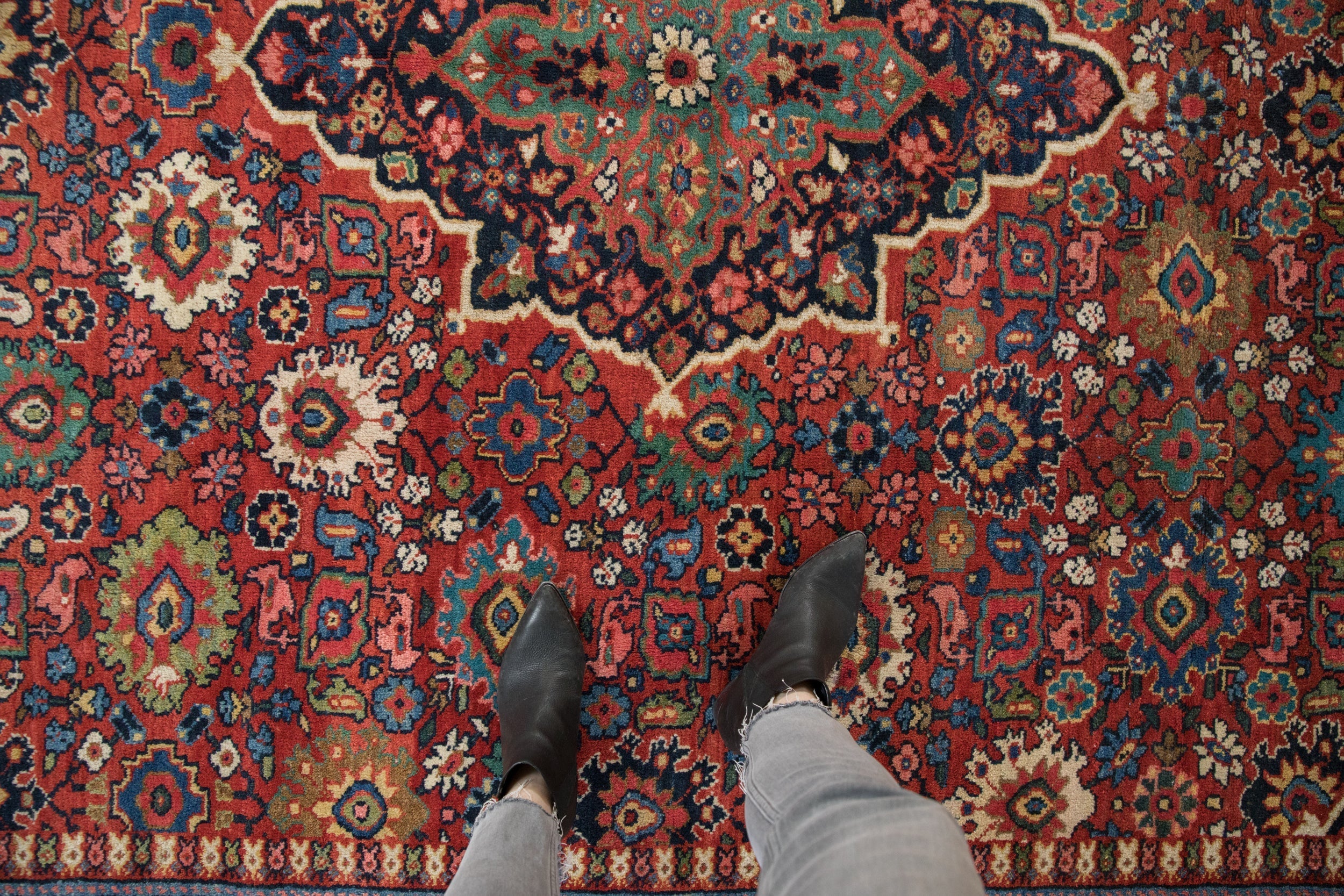 8x11.5 Vintage Mahal Carpet - Image 2