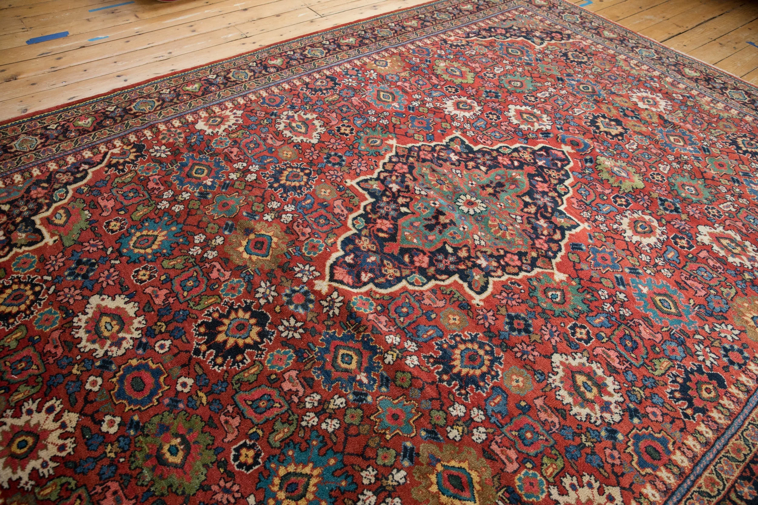 8x11.5 Vintage Mahal Carpet - Image 3