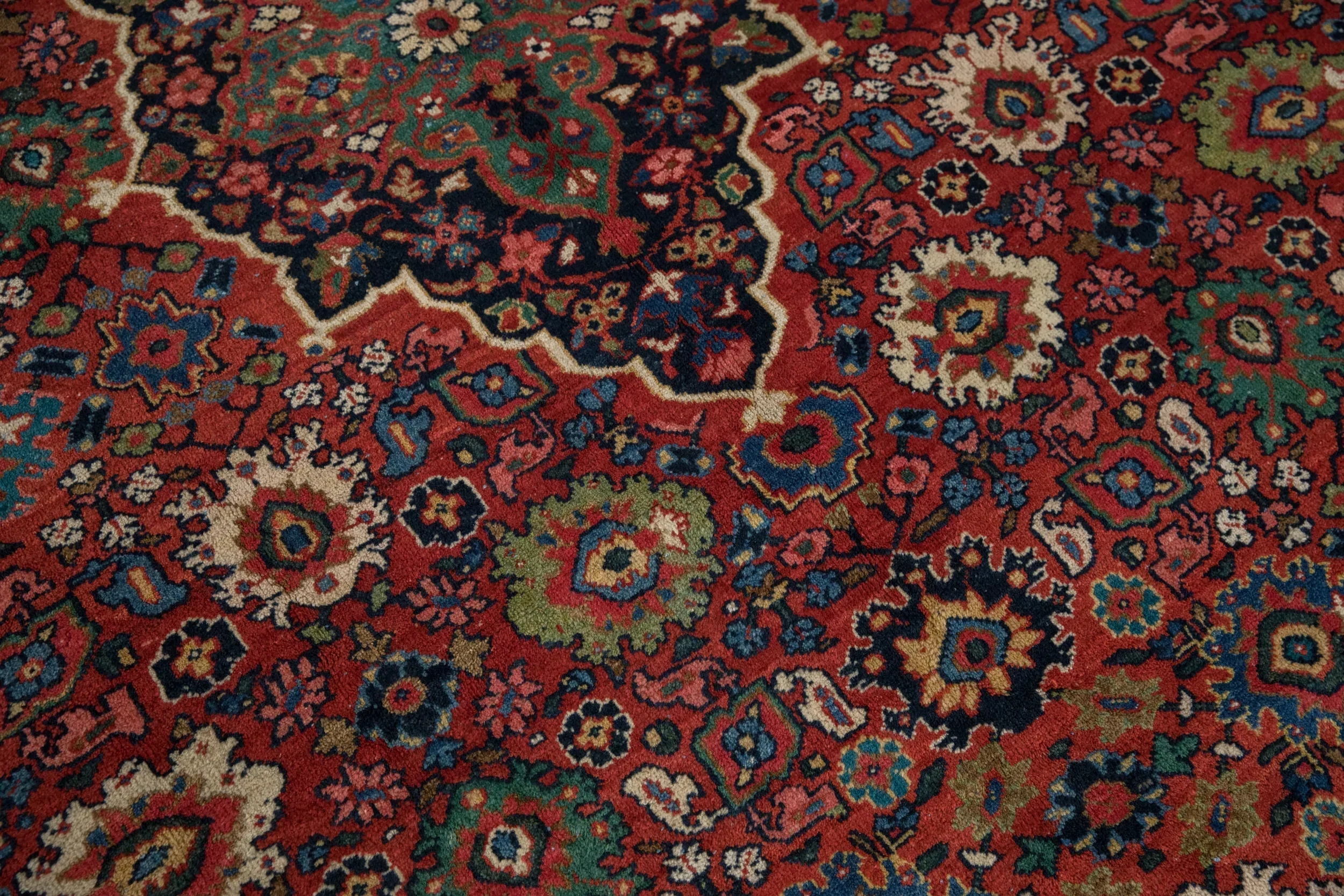 8x11.5 Vintage Mahal Carpet - Image 4