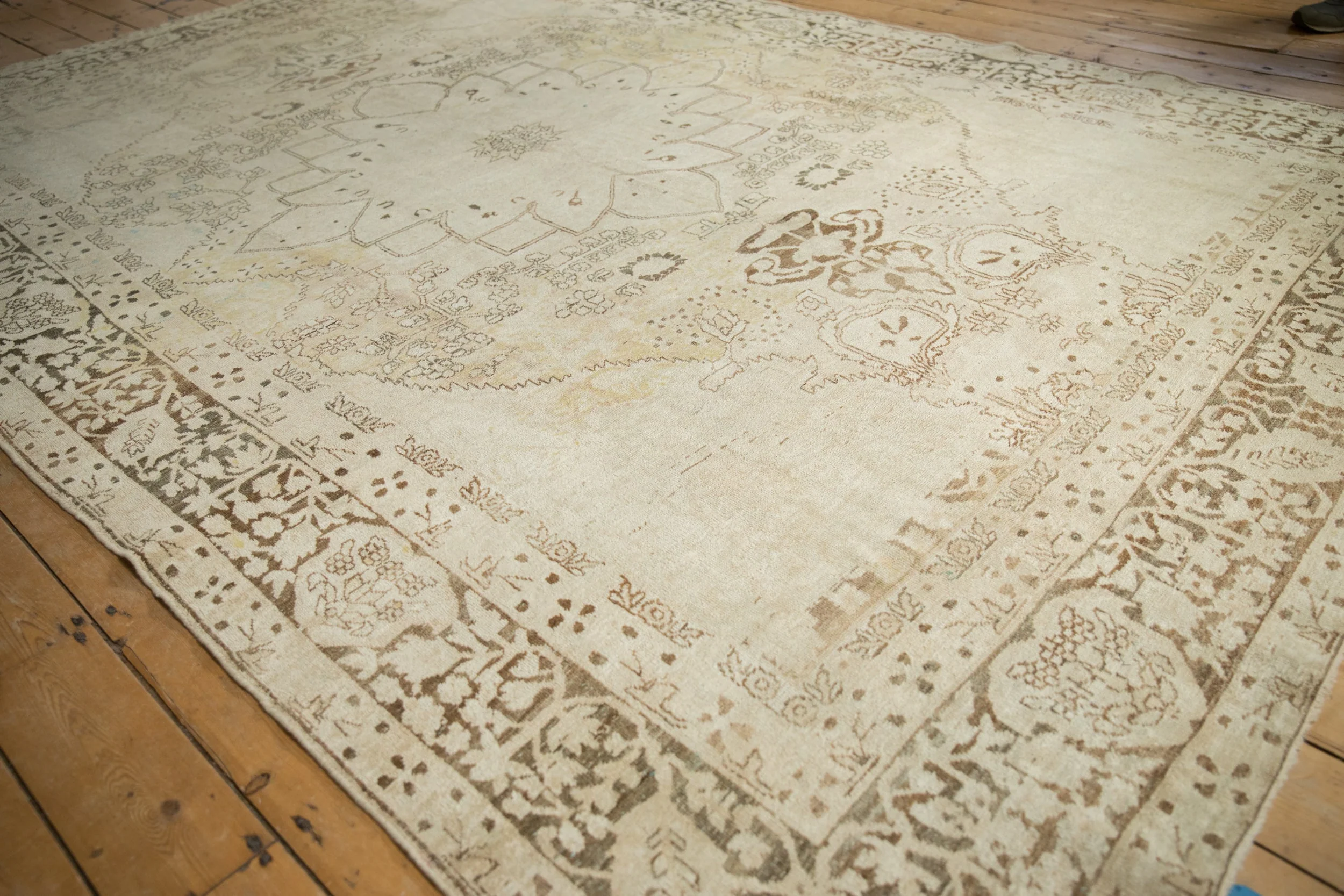 8x11 Antique Distressed Kerman Carpet - Image 4