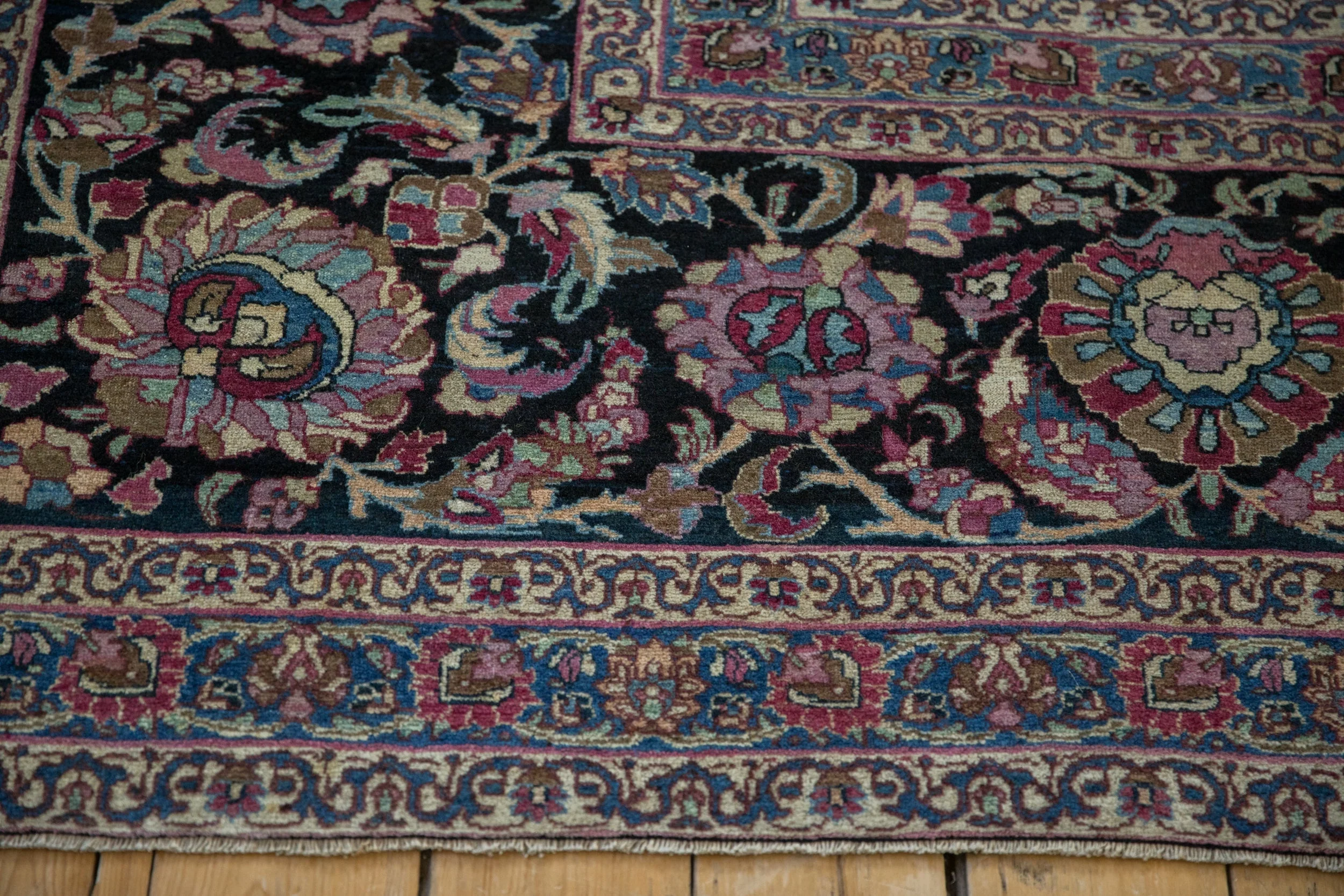 8x11 Antique Meshed Carpet - Image 10