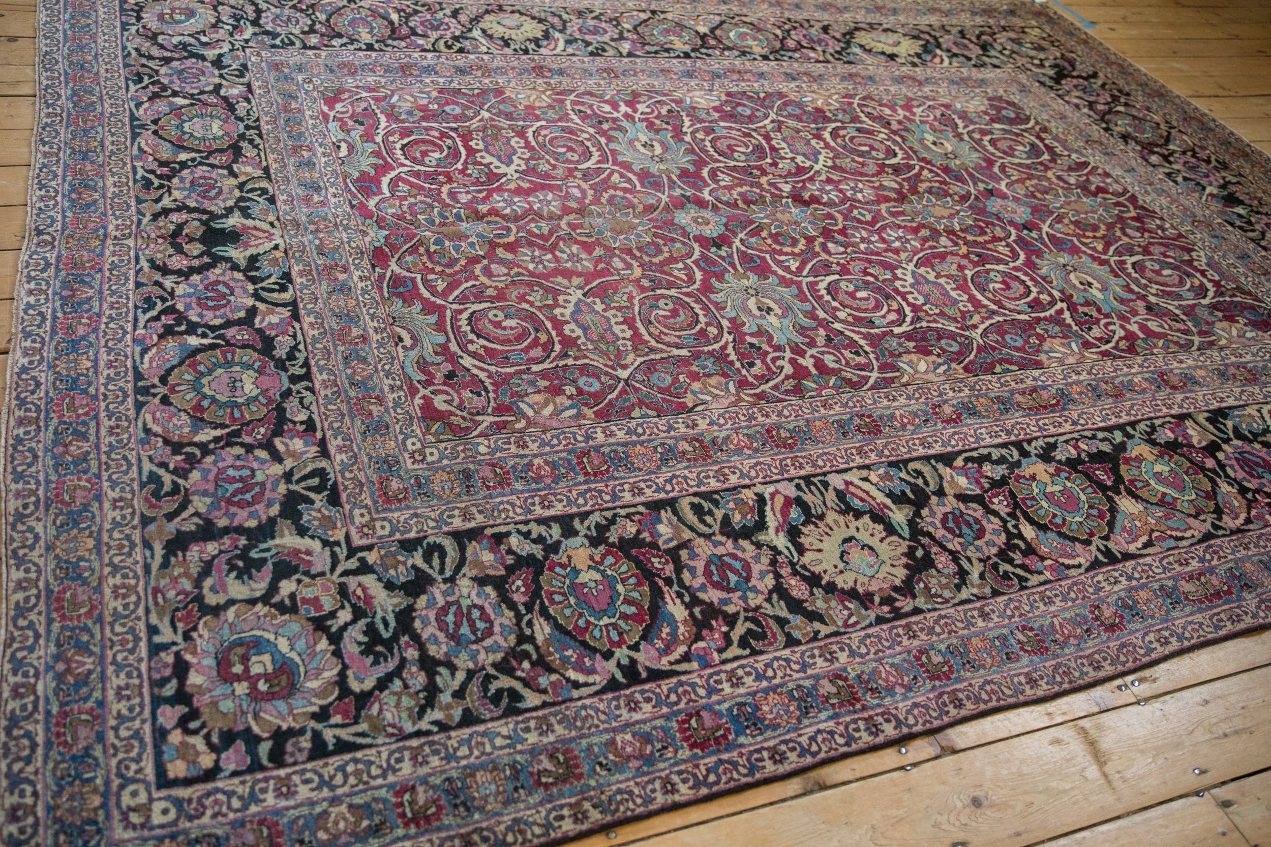 8x11 Antique Meshed Carpet - Image 11