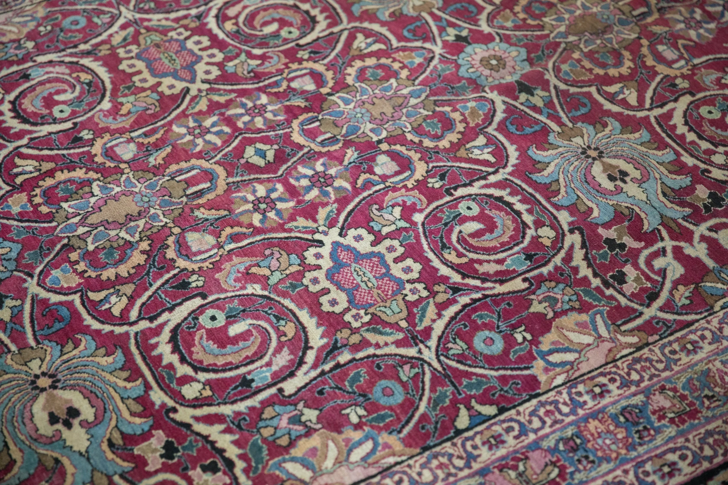 8x11 Antique Meshed Carpet - Image 7
