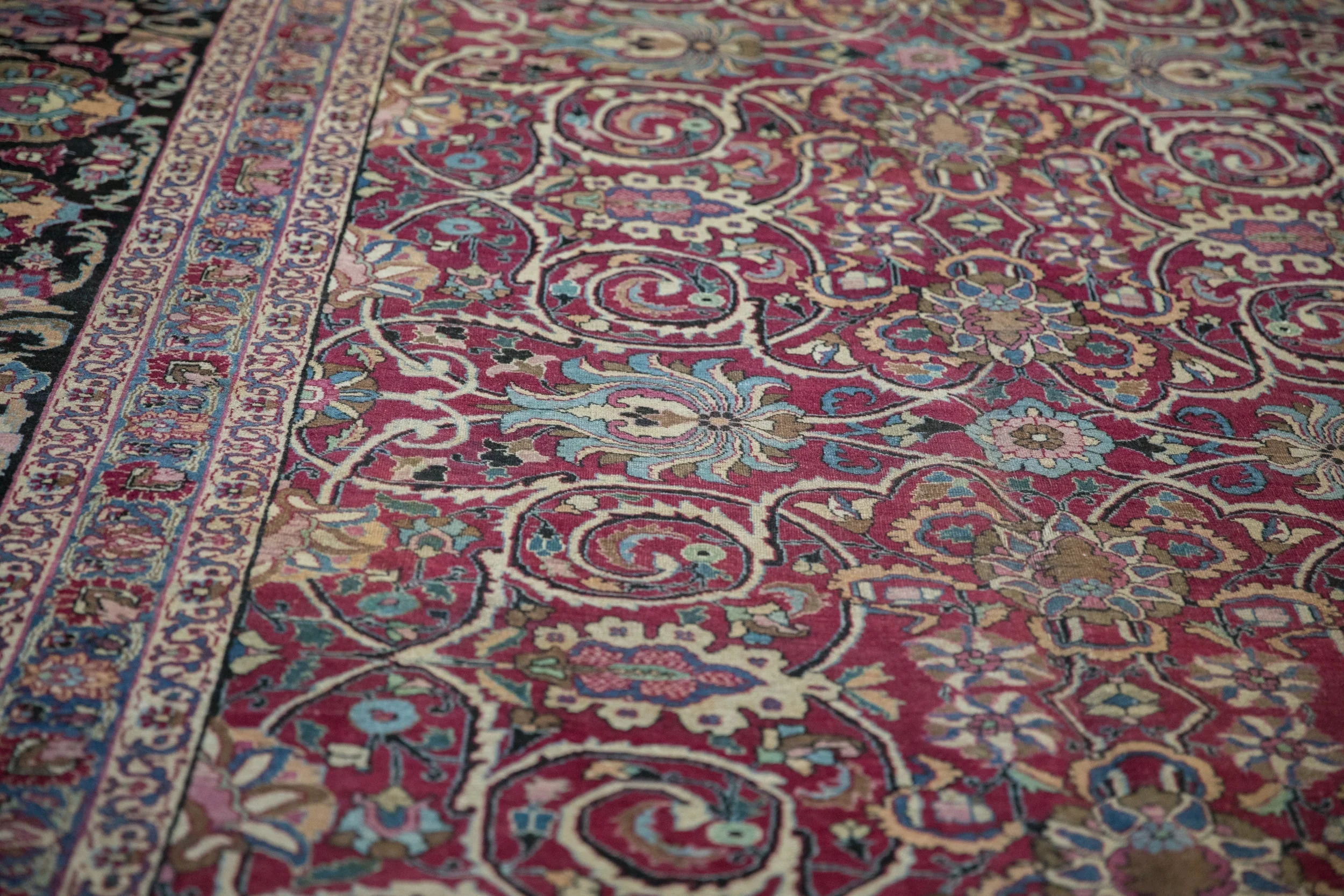 8x11 Antique Meshed Carpet - Image 9