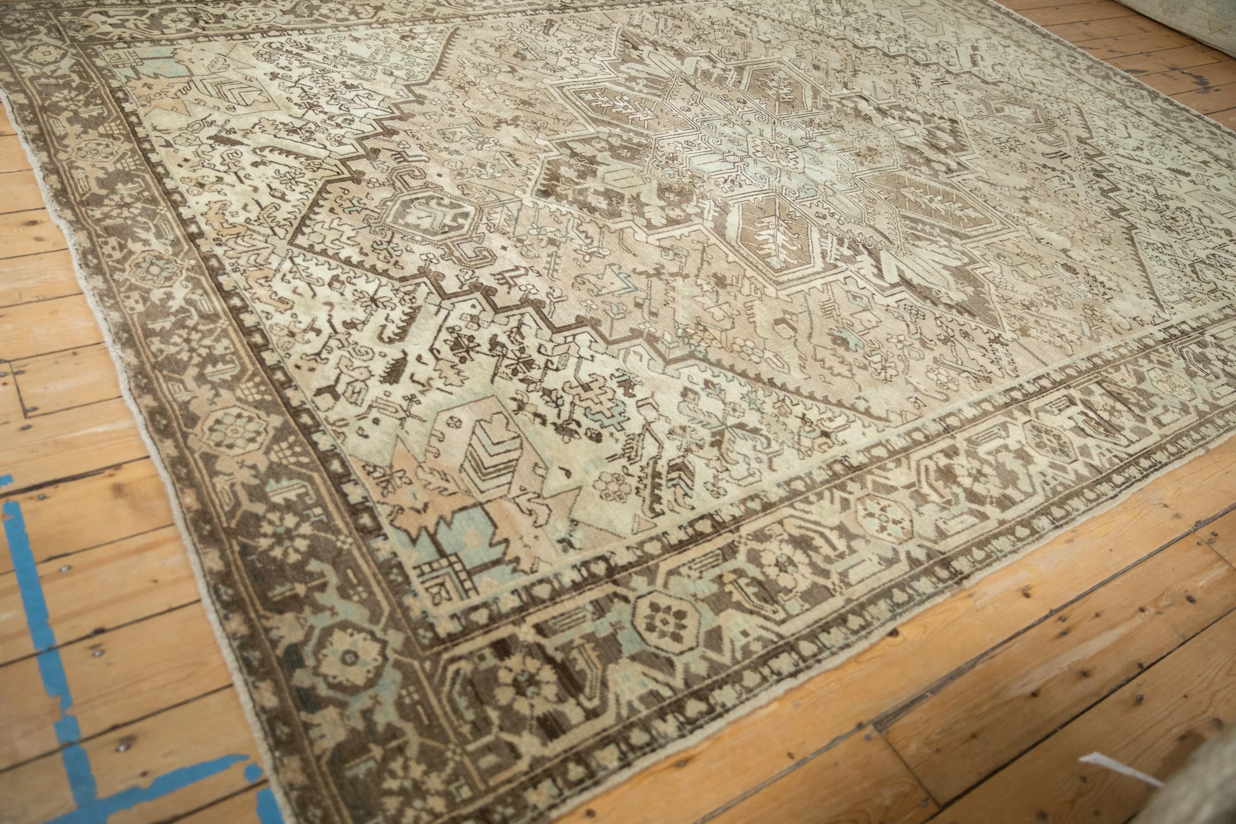 8x11 Vintage Distressed Mehrivan Carpet - Image 5