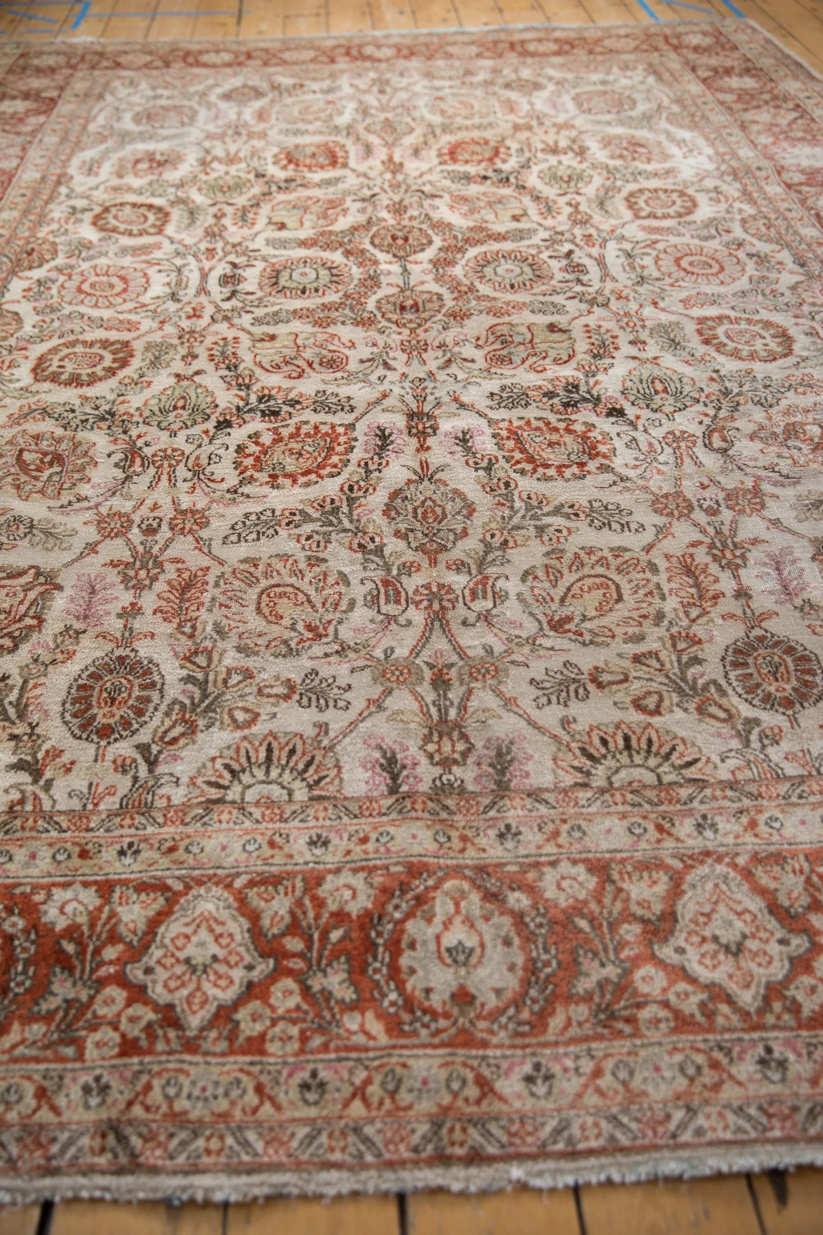 8x11 Vintage Distressed Meshed Carpet - Image 8