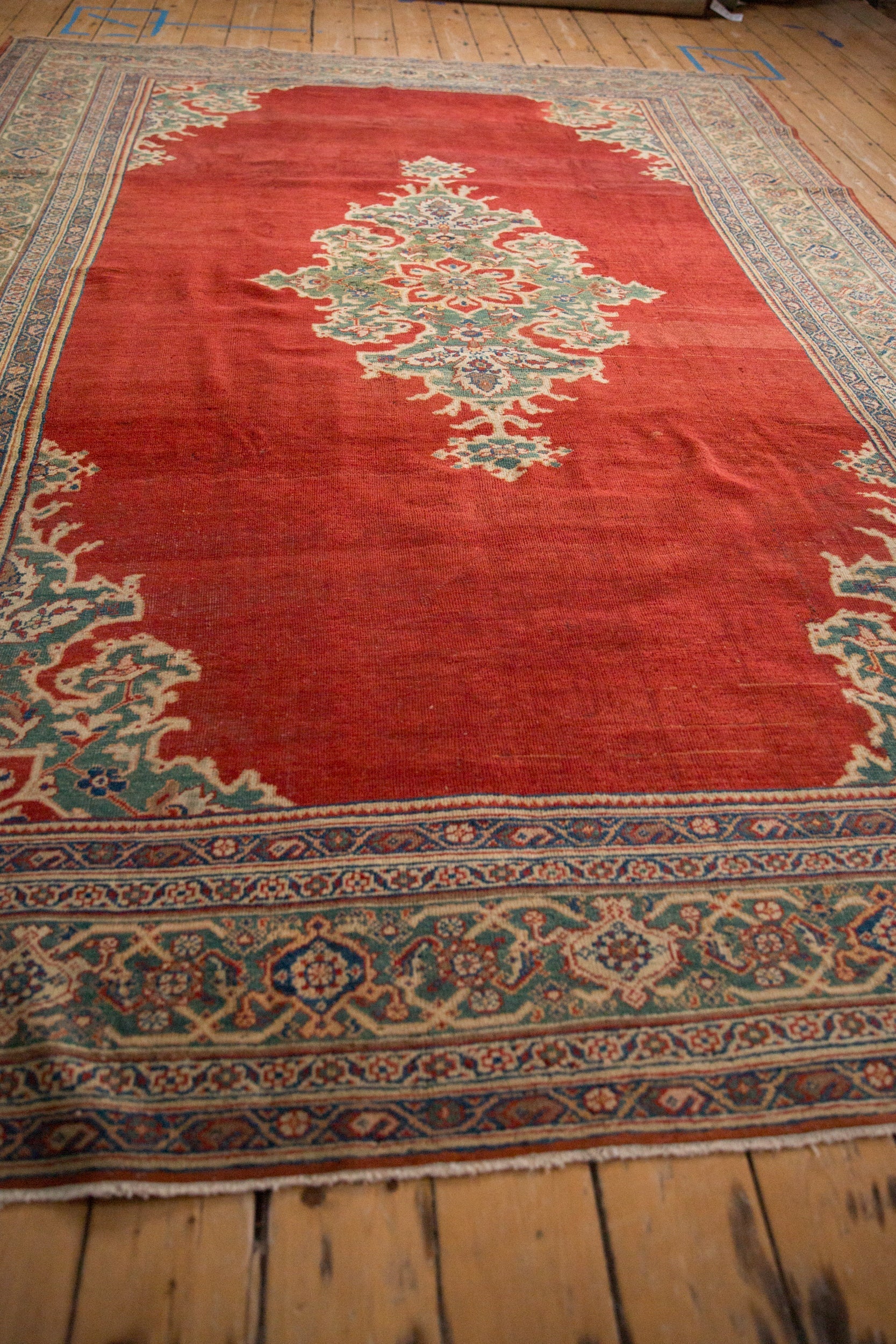 8x11 Vintage Mahal Carpet - Image 9
