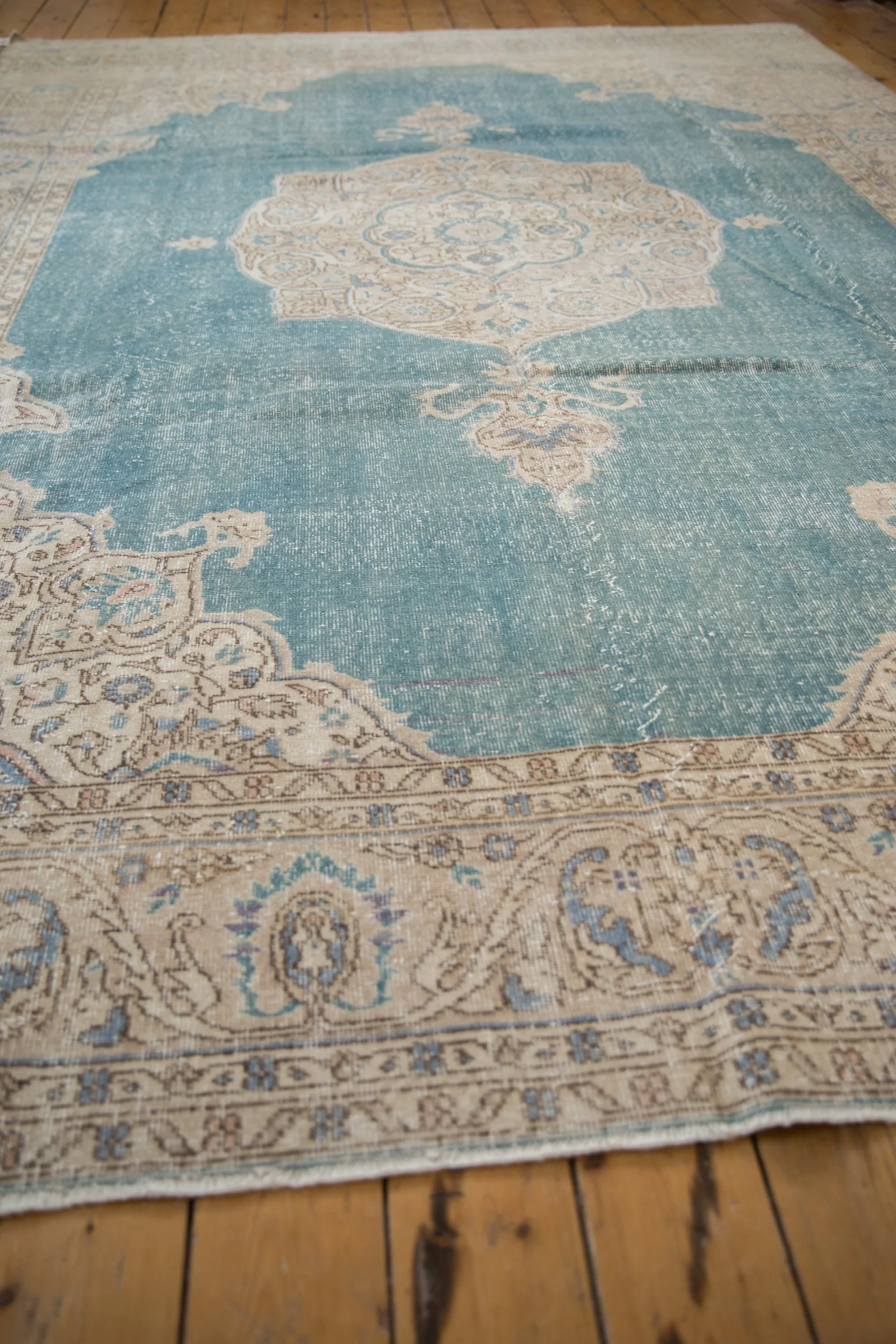 8x12 Vintage Distressed Sivas Carpet - Image 8