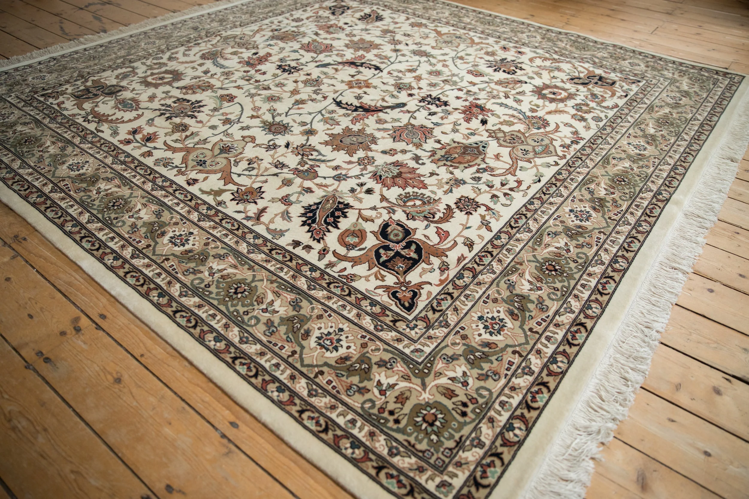8x8 New Indian Isfahan Design Square Carpet - Image 4