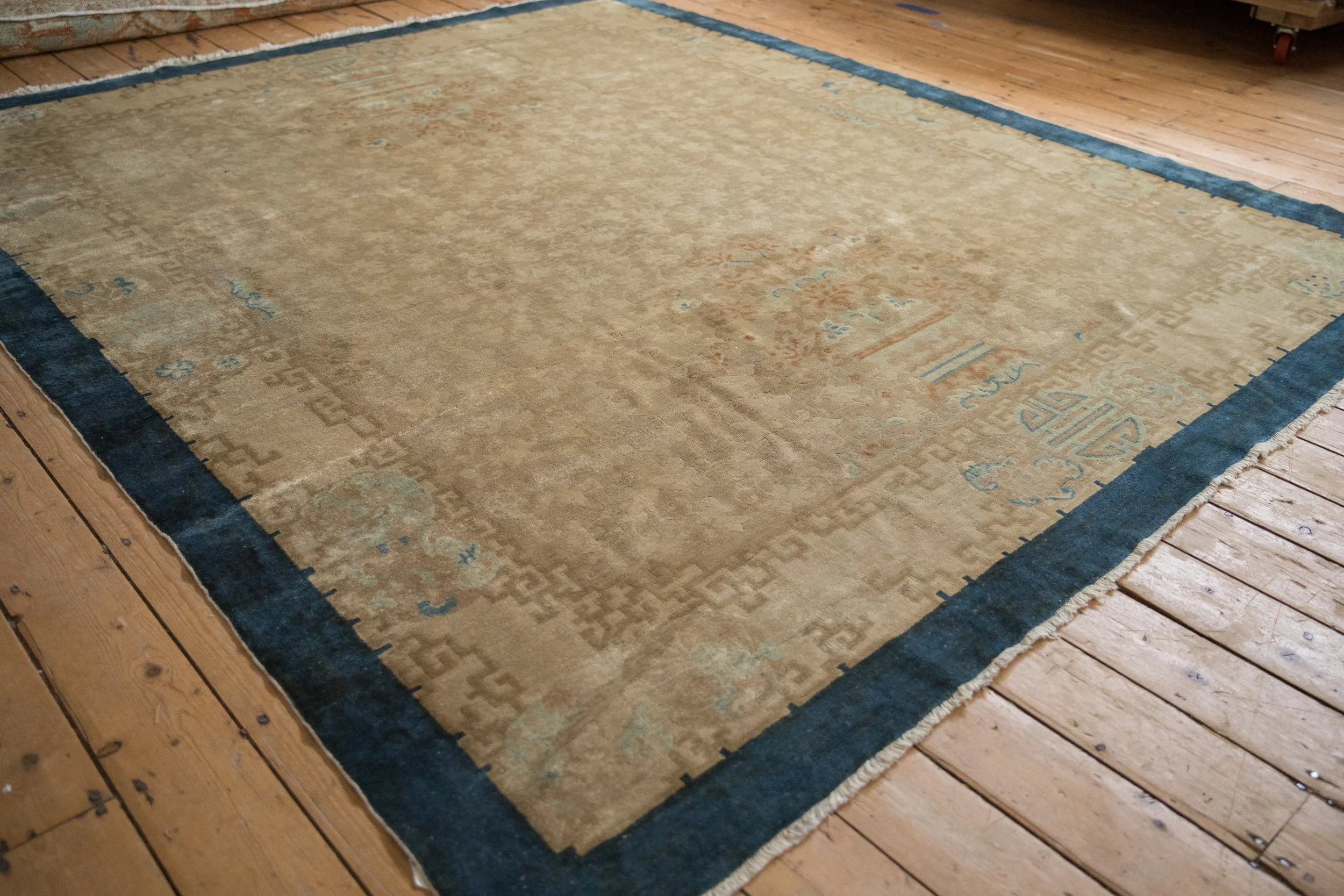 8x9.5 Antique Art Deco Carpet - Image 4