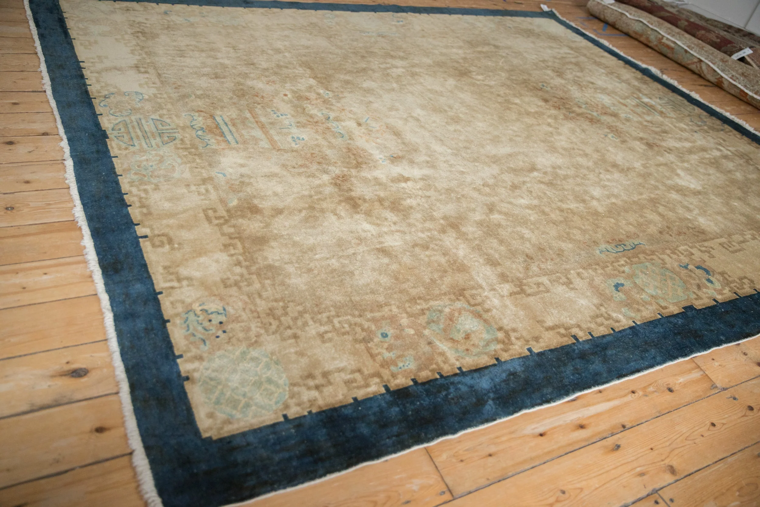 8x9.5 Antique Art Deco Carpet - Image 6