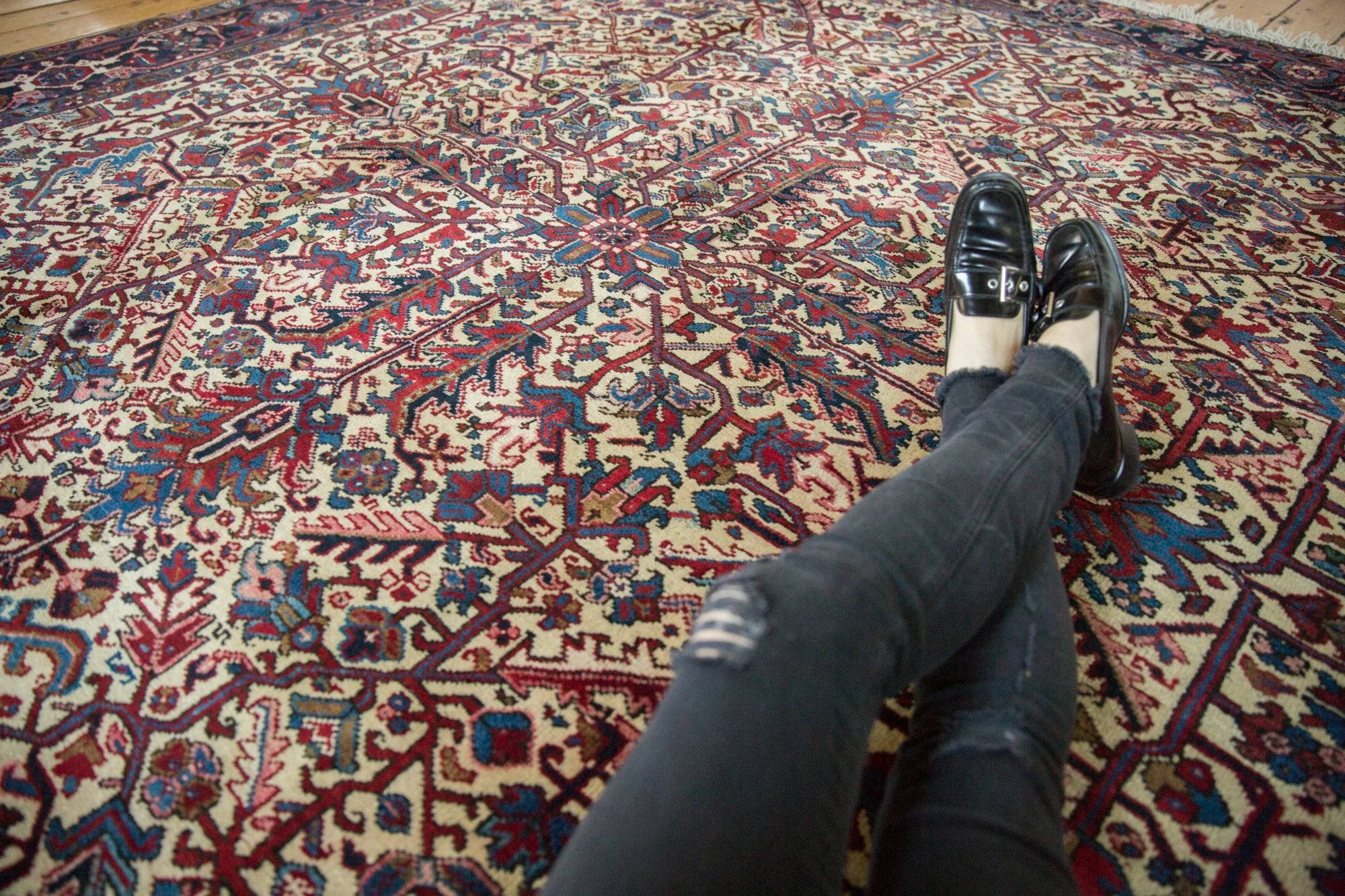 9.5x10 Vintage Mehrivan Square Carpet - Image 3