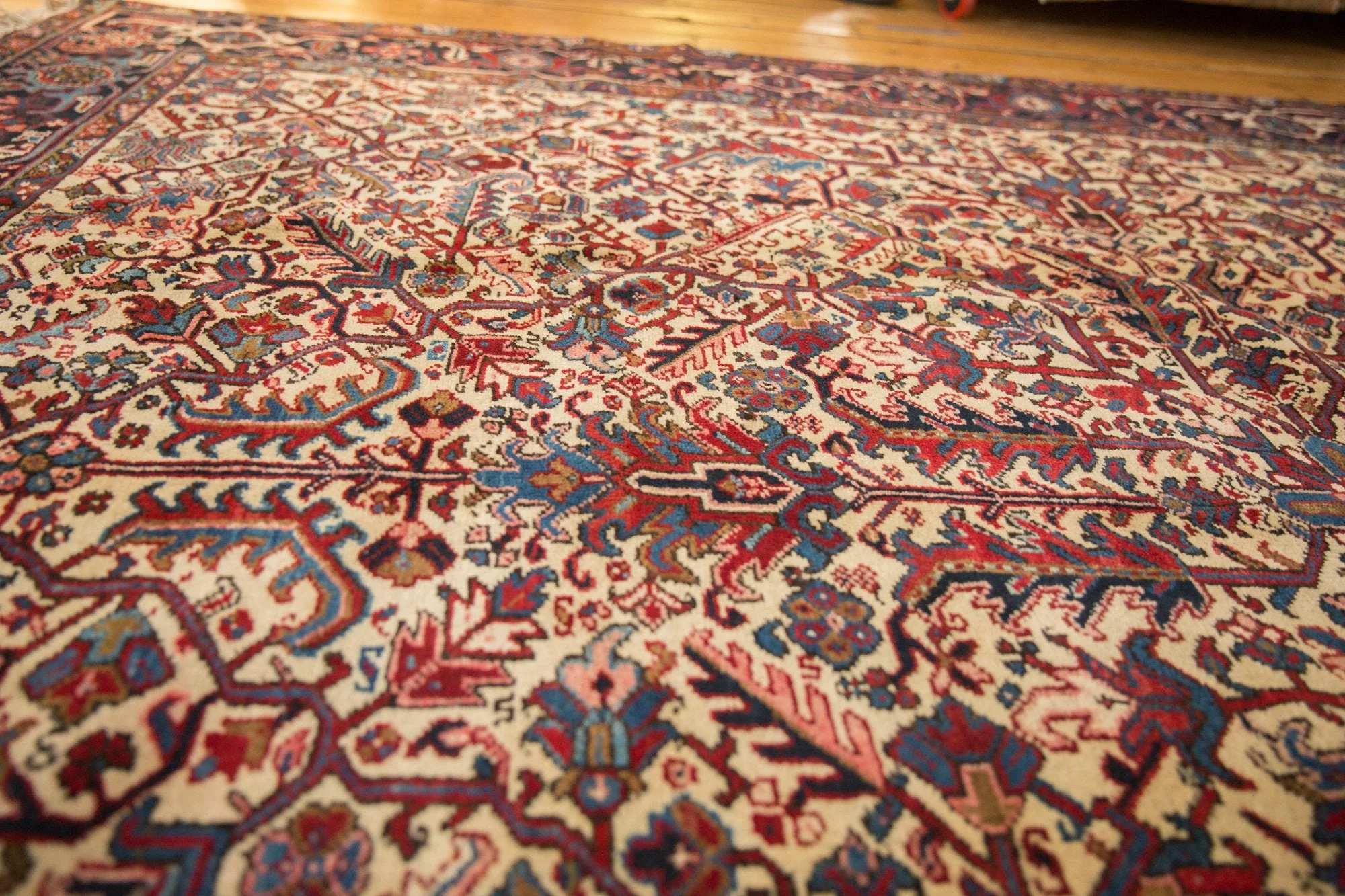 9.5x10 Vintage Mehrivan Square Carpet - Image 4