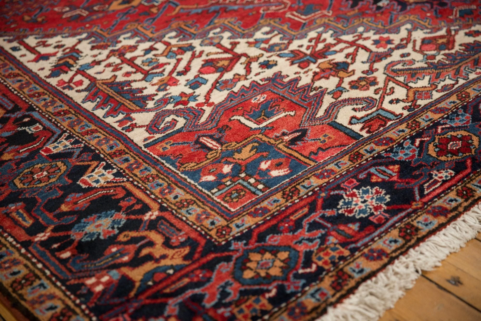 9.5x11.5 Vintage Heriz Carpet - Image 4
