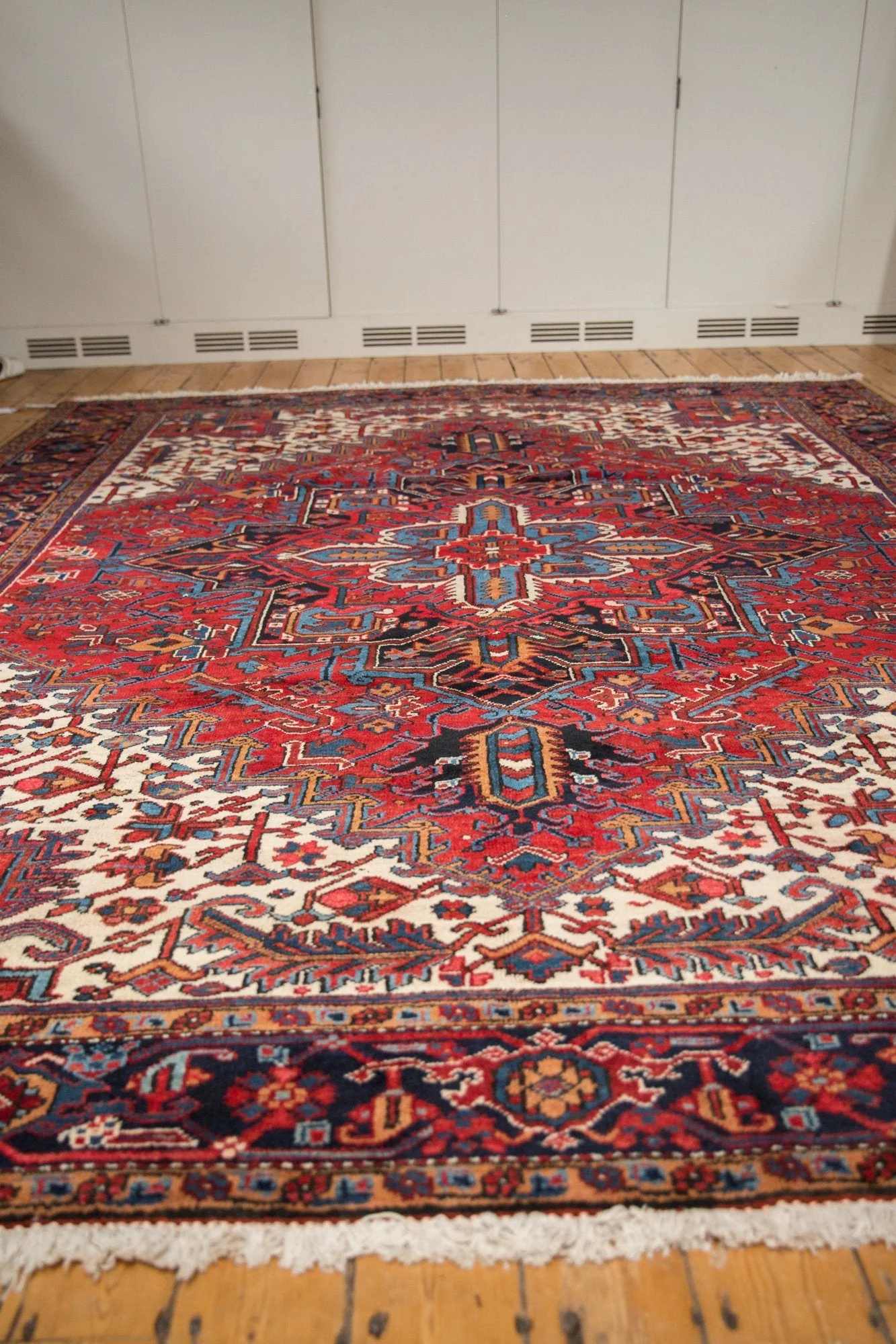 9.5x11.5 Vintage Heriz Carpet - Image 5