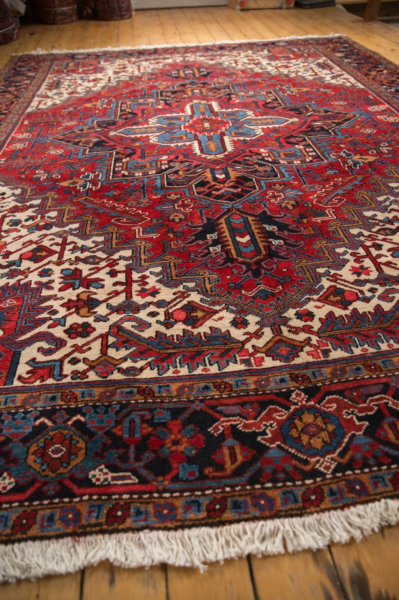 9.5x11.5 Vintage Heriz Carpet - Image 8