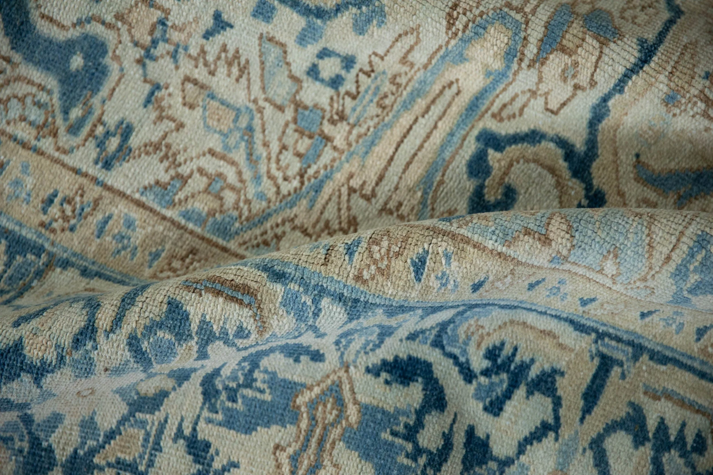 9.5x12.5 Vintage Distressed Heriz Carpet - Image 11