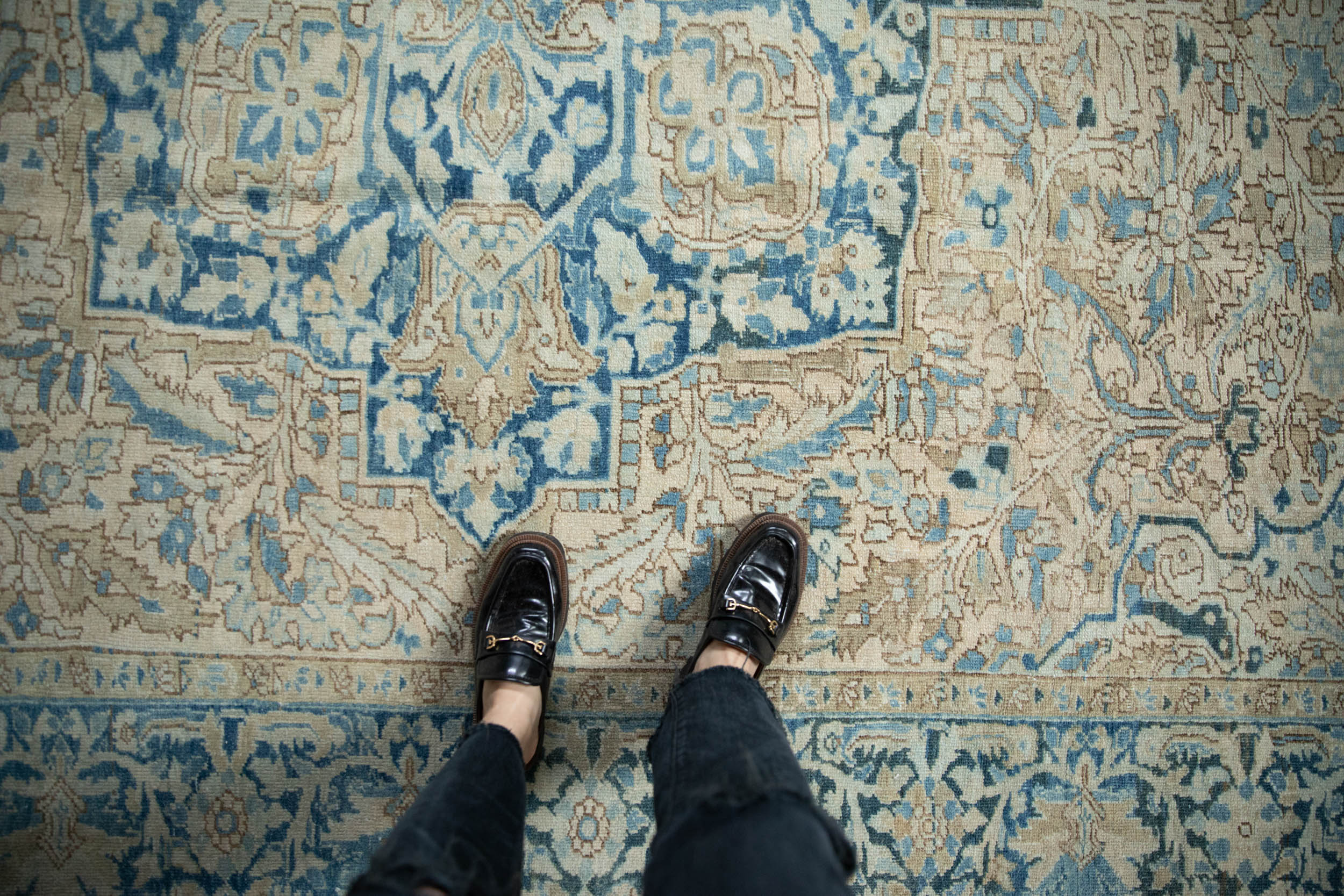 9.5x12.5 Vintage Distressed Heriz Carpet - Image 2
