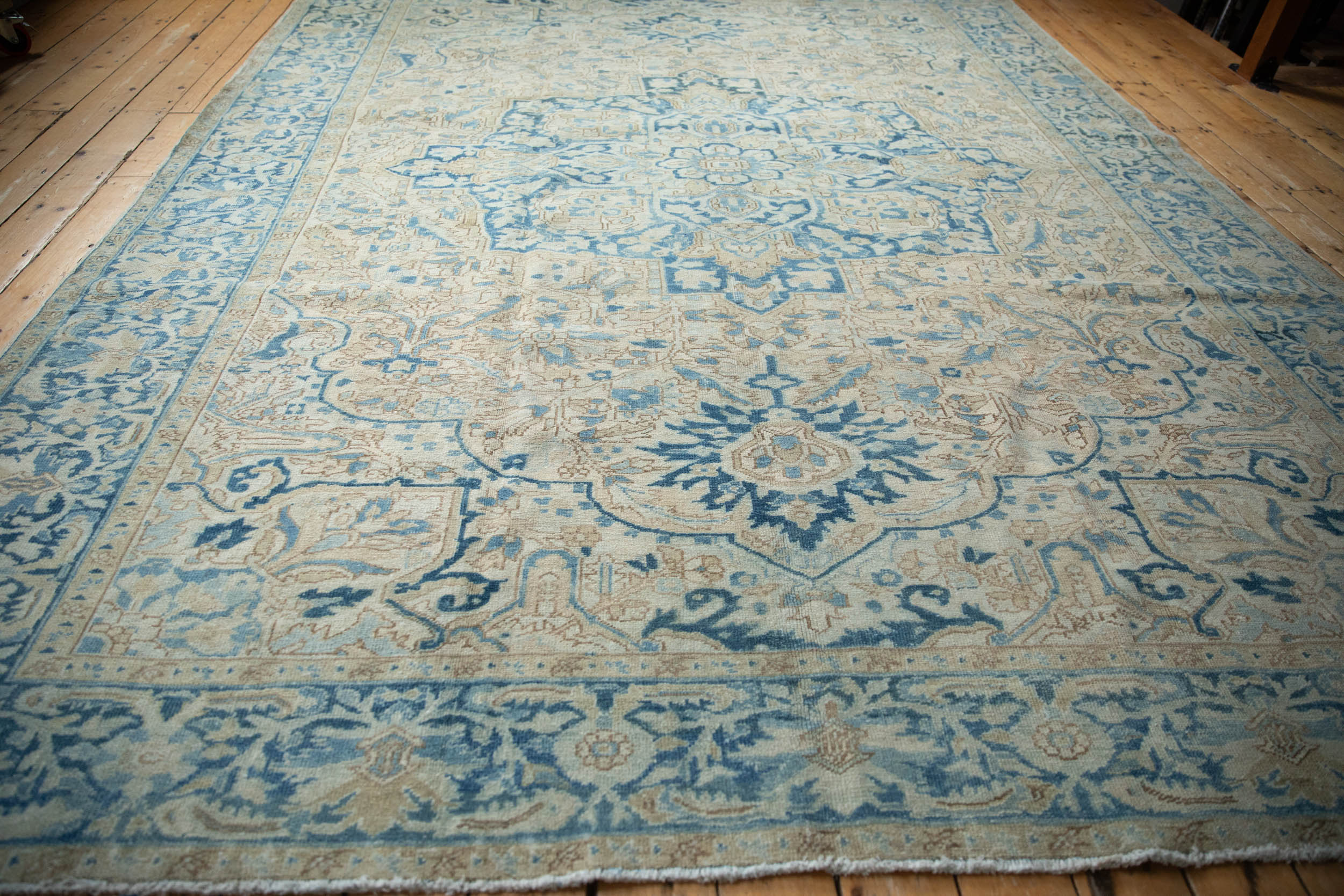 9.5x12.5 Vintage Distressed Heriz Carpet - Image 8